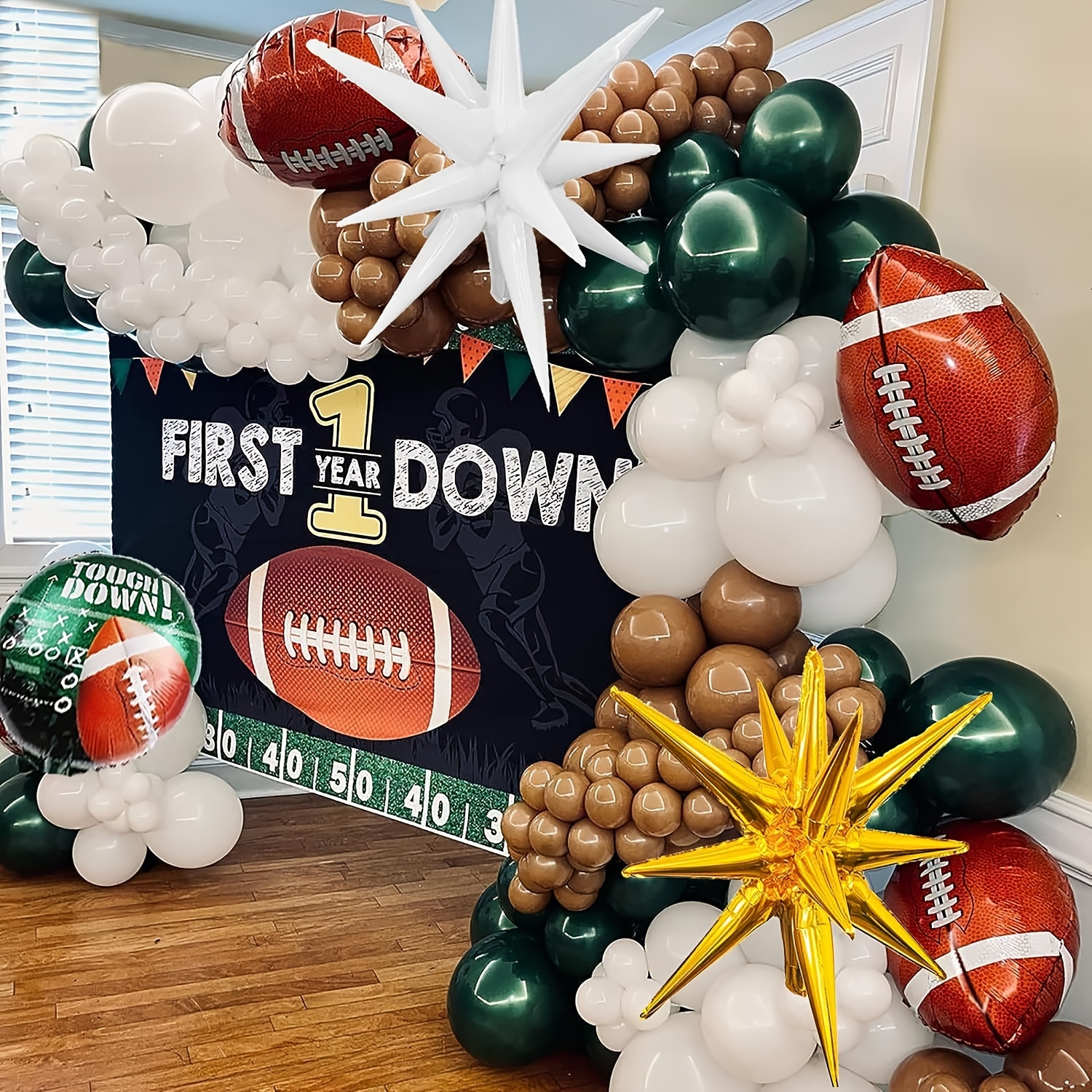 Happy Birthday Soccer Bouquet!  Decoración con globos cumpleaños, Ideas de  decoración de cumpleaños, Globos
