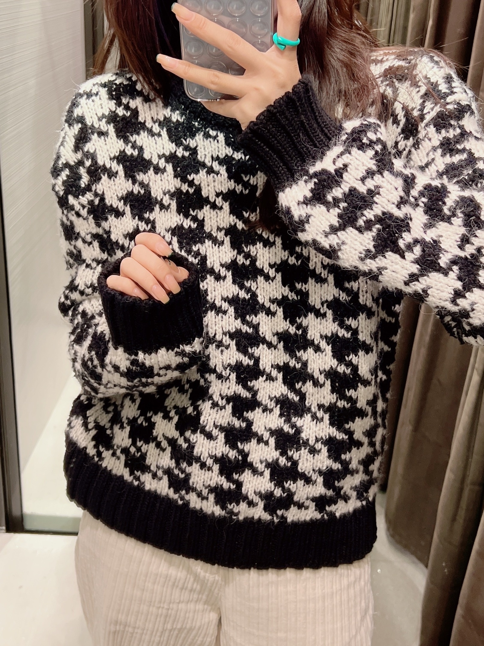 Houndstooth sweater store