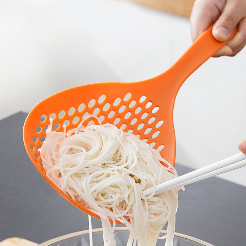 1pc Scolapasta Grande, Cucchiaio Da Cucina Con Filtro In Silicone Con Manico  Lungo, Cucchiaio Per Tagliatelle, Colino Per Frutta E Verdura Resistente  Alle Alte Temperature - Temu Italy