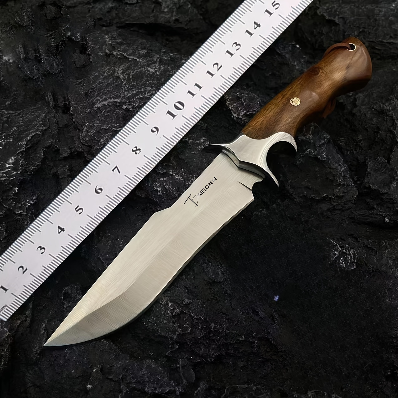 https://img.kwcdn.com/product/survival-knife/d69d2f15w98k18-feb08eff/Fancyalgo/VirtualModelMatting/e8e5be936f454278aee304d1667853e9.jpg