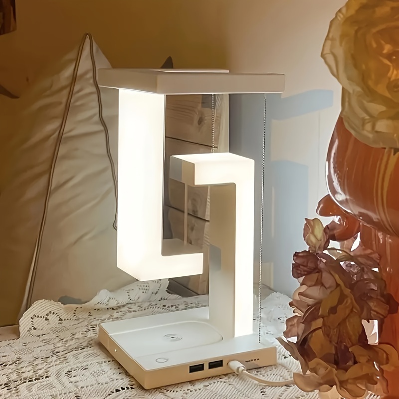 Lévitation magnétique LED Ampoule Lampe Créativité Flottant Pour Cadeau  d'Anniversaire Lumière Flottante Pour Chambre Home Office Décoration de  Table