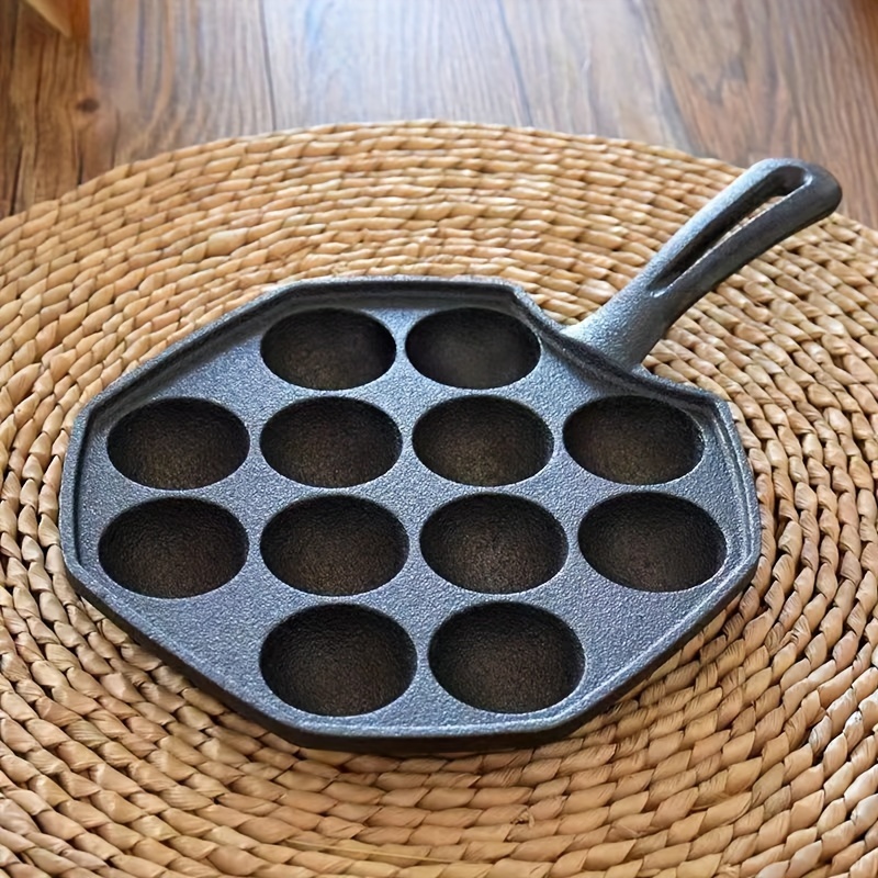 VINTAGE CAST IRON Aebleskiver/EGG POACHER 7-CUP PAN