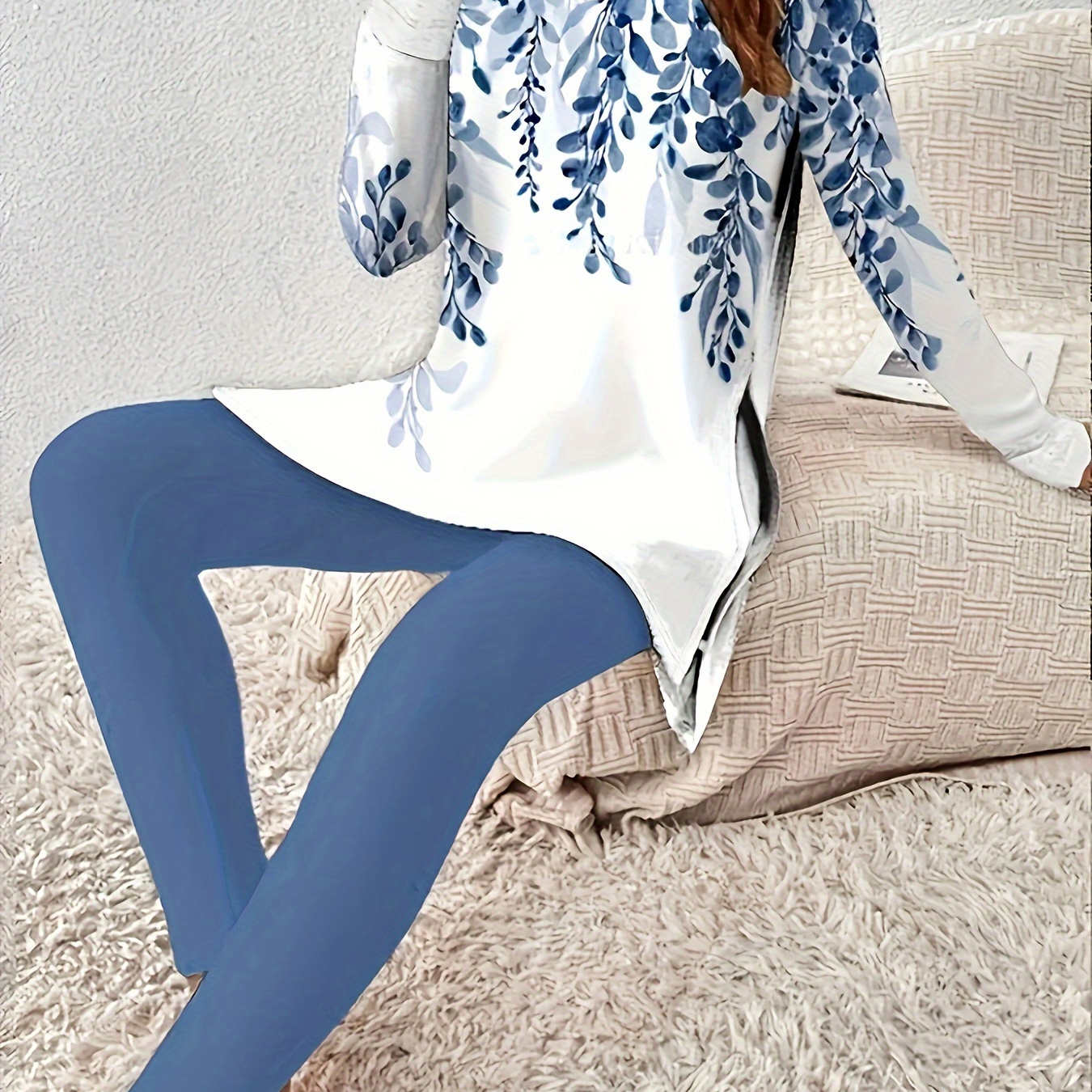 

Print Long Sleeve Women's Outfit - Crew Neck Top & Stretchy Leggings Set In Blue/white, Machine Washable, Polyester/elastane