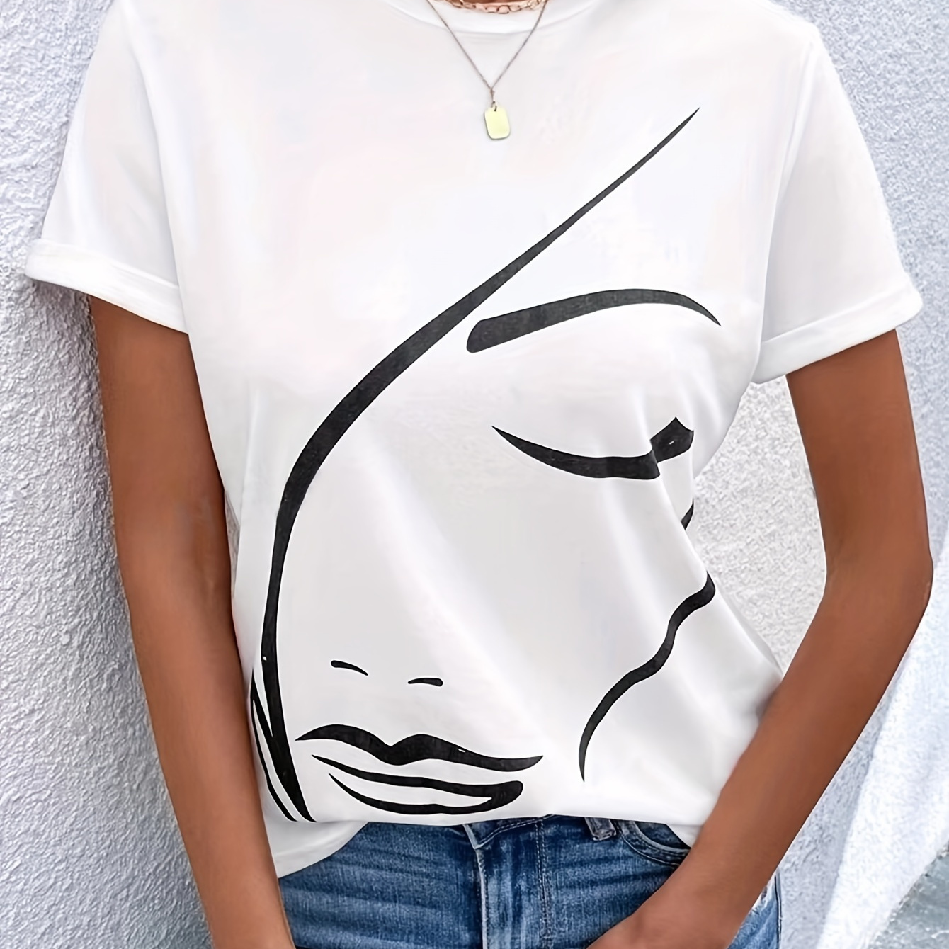 

Figure Print Crew Neck T-shirt, Casual Short Sleeve T-shirt For Spring & Summer, Women's Clothing