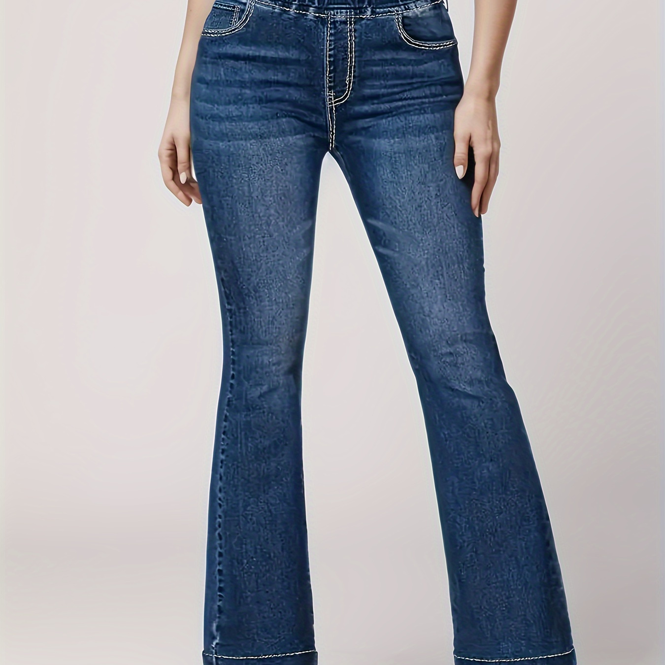 

Jean évasé à taille élastique pour femme, style décontracté, pantalon évasé en denim slim fit, polyvalent et tendance.