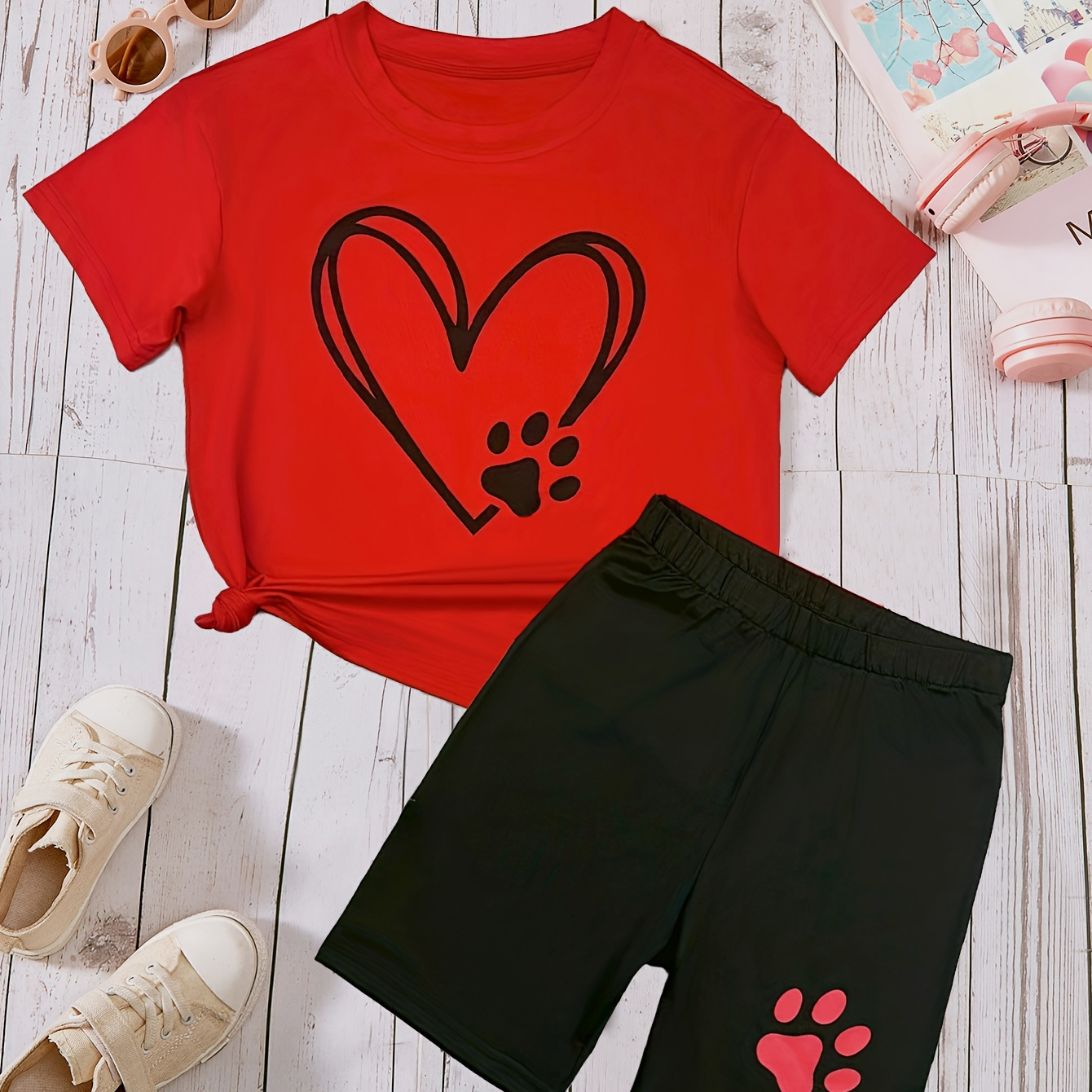 

2pcs Girls Heart & Paw Print Outfits Short Sleeve T-shirt + Shorts Set For Spring Summer Party