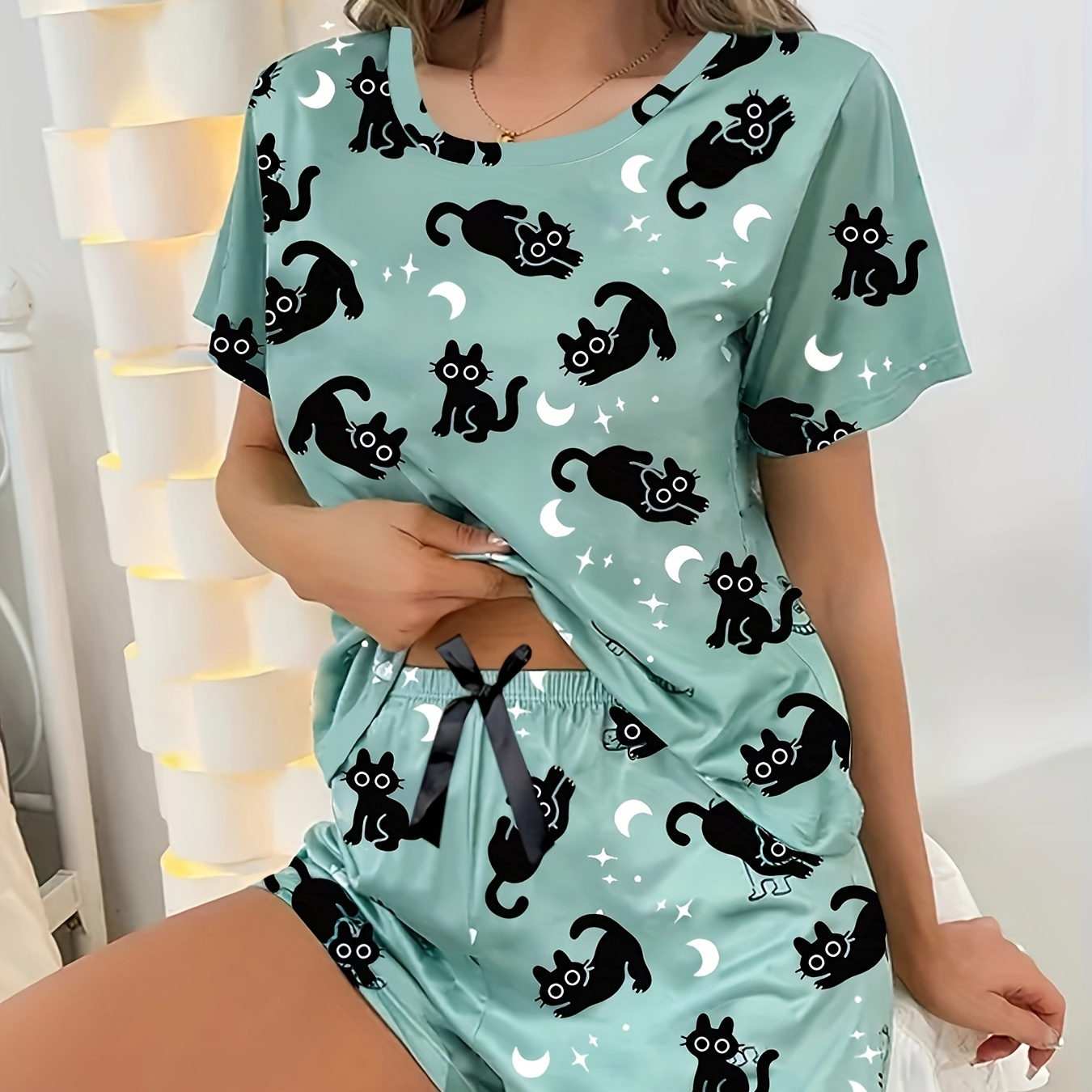 

Women's Black Cat & Moon Print Casual Lounge Set, Short Sleeve Round Neck Top & Shorts, Comfortable Relaxed Fit