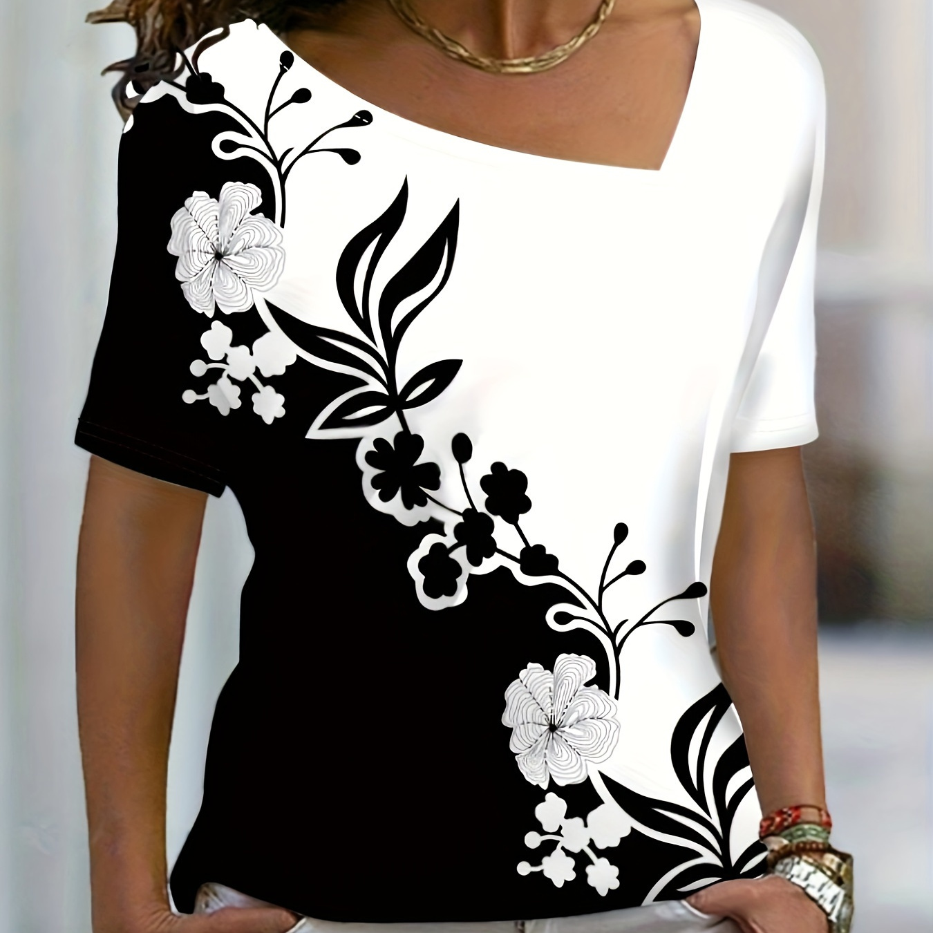 

Floral Print Color Block T-shirt, Casual Asymmetrical Neck Short Sleeve Top For Spring & Summer, Women's Clothing