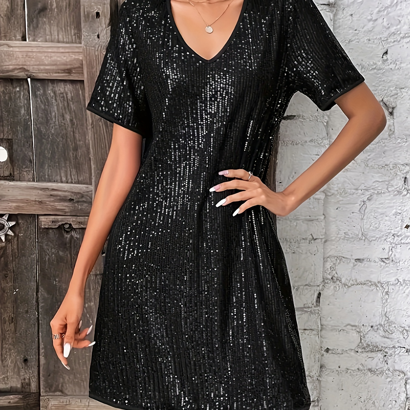 

Chic Sequin V-neck Dress For Women - Short Sleeve, Mid-length Party & Casual Wear, Polyester, Spring/summer Collection