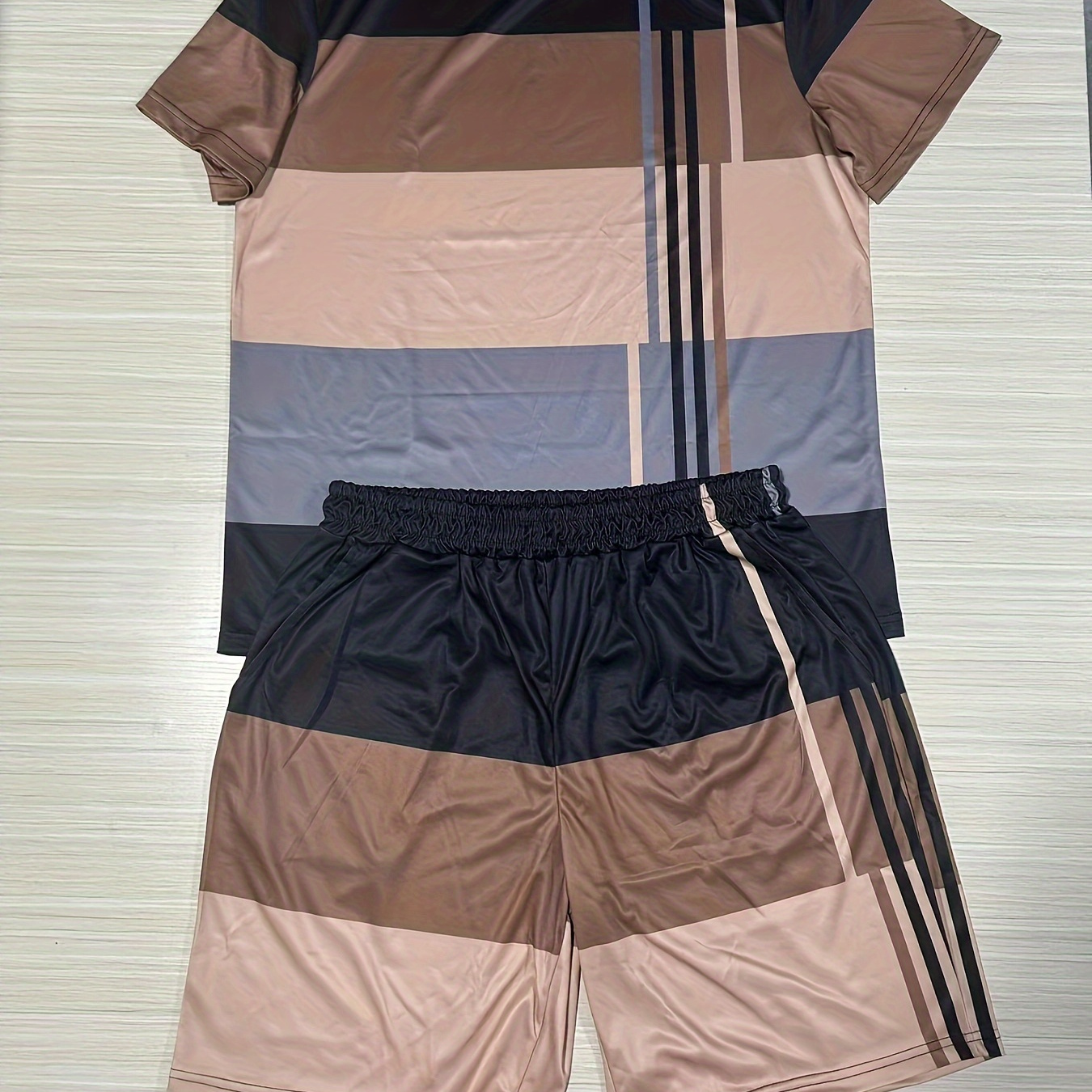 

Men's Outfit, Color Matching Casual Crew Neck Short Sleeve Striped T-shirt & Drawstring Shorts 2-piece Set For Outdoor Activities