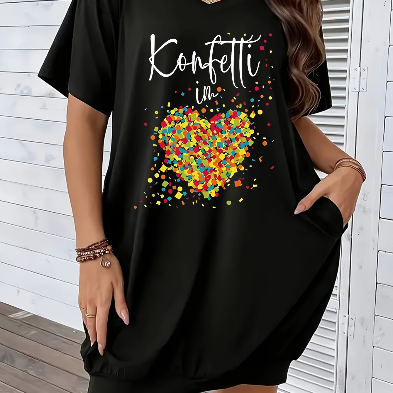 

Women's Plus Size Casual Tunic Dress, V-neck Polyester Knit Fabric With Heart Print, Spring/summer Loose Fit Top With Pocket Detail, 180g/m² High Stretch Fabric