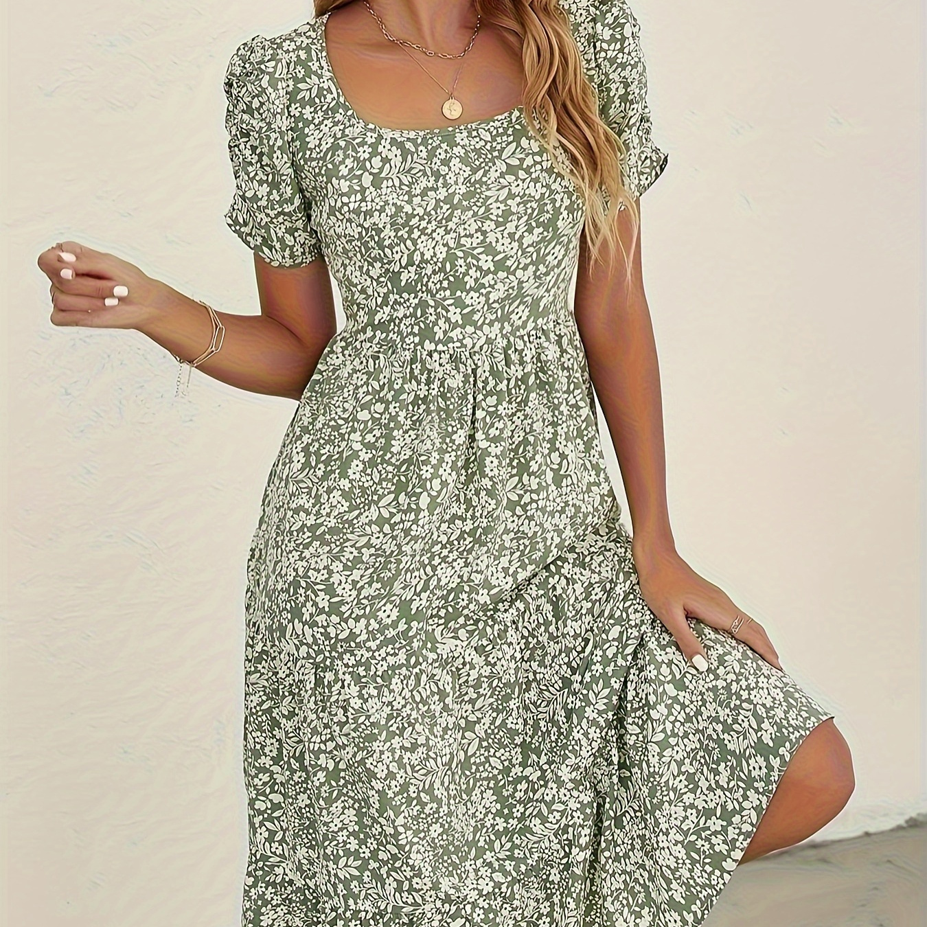 

Floral Print Square Neck Dress, Casual Short Sleeve Ruched Dress For Spring & Summer, Women's Clothing