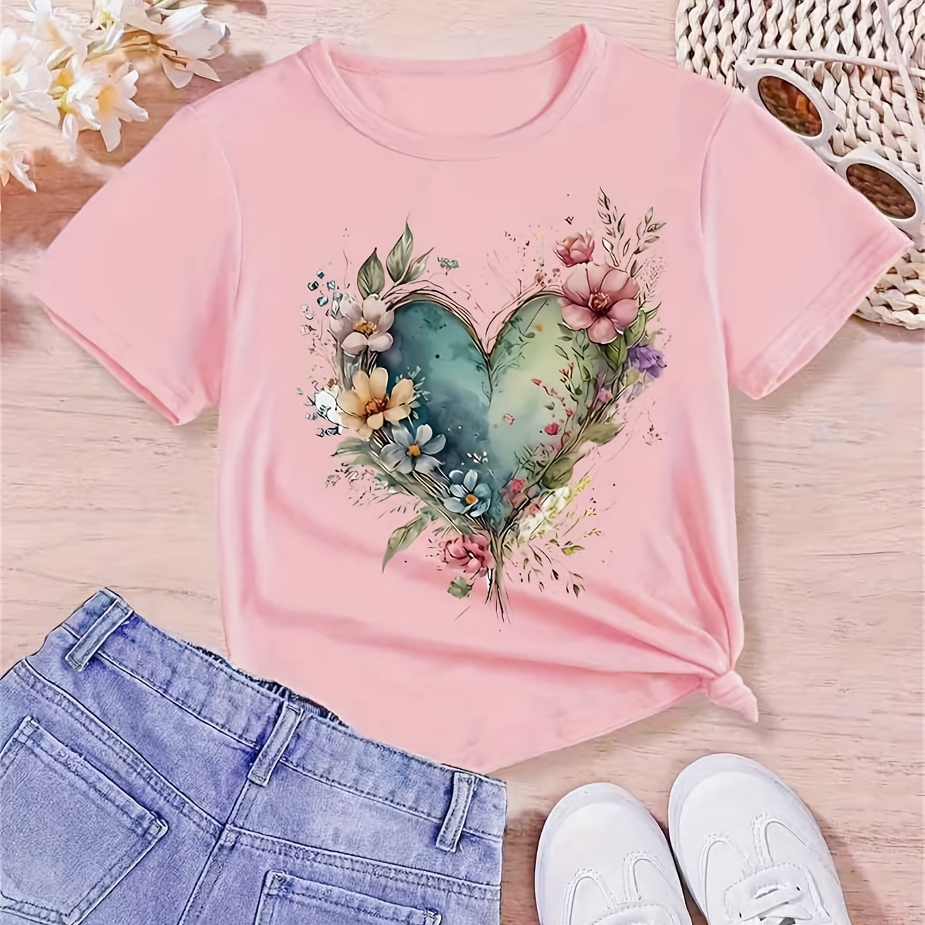 

Flowers And Heart Print Girls Creative T-shirt, Casual Lightweight Comfy Short Sleeve Crew Neck Tee Tops, Girls Clothings For Summer