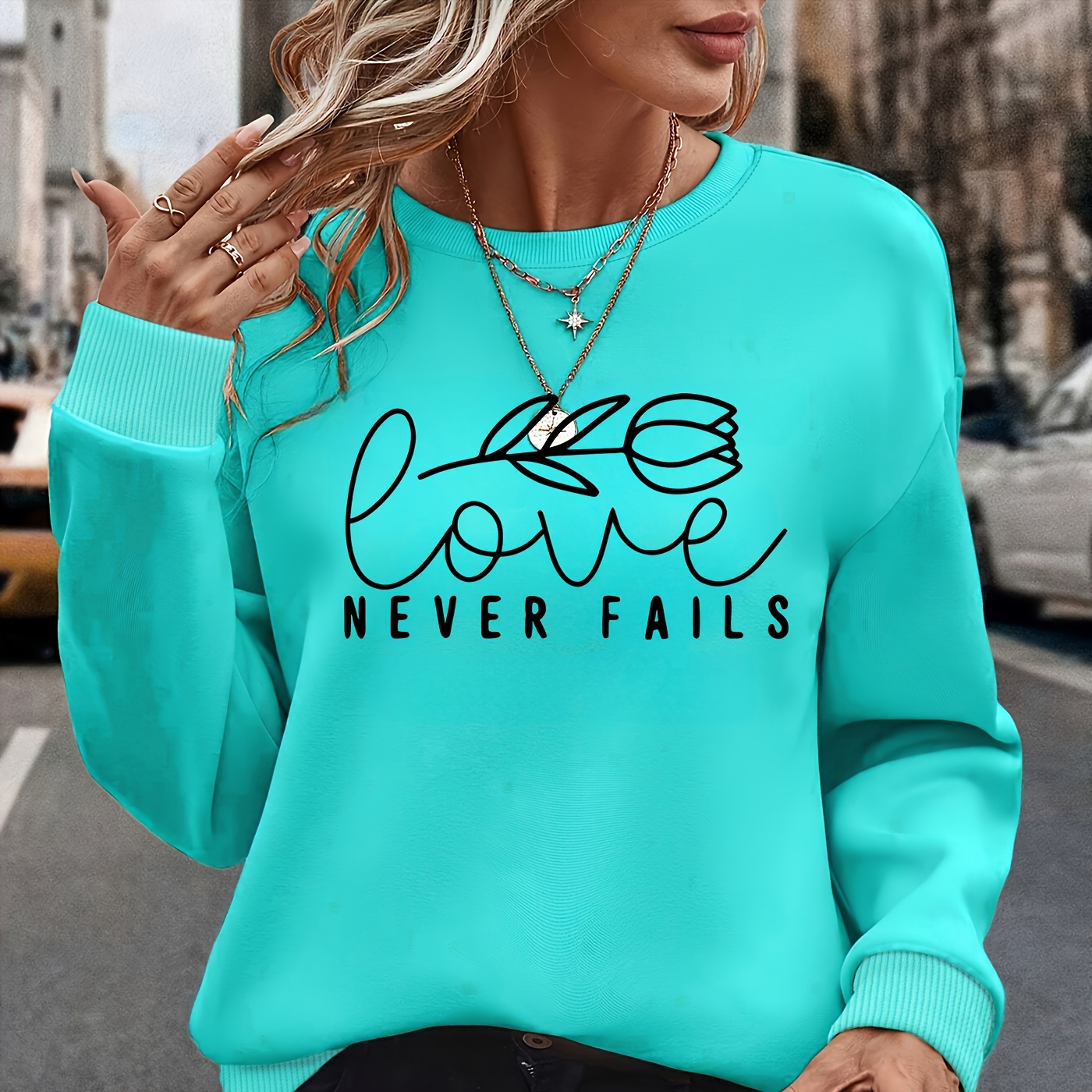 

Elegant Floral 'love' Print Fleece-lined Sweatshirt For Women - Cozy Long Sleeve Crew Neck Pullover, Machine Washable