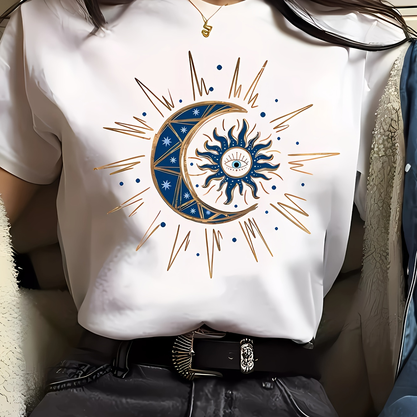 

Women's Casual Short Sleeve T-shirt, Comfort Fit, Sporty Graphic Tee With Sun & Moon Print, Round Neck Top For Daily Wear