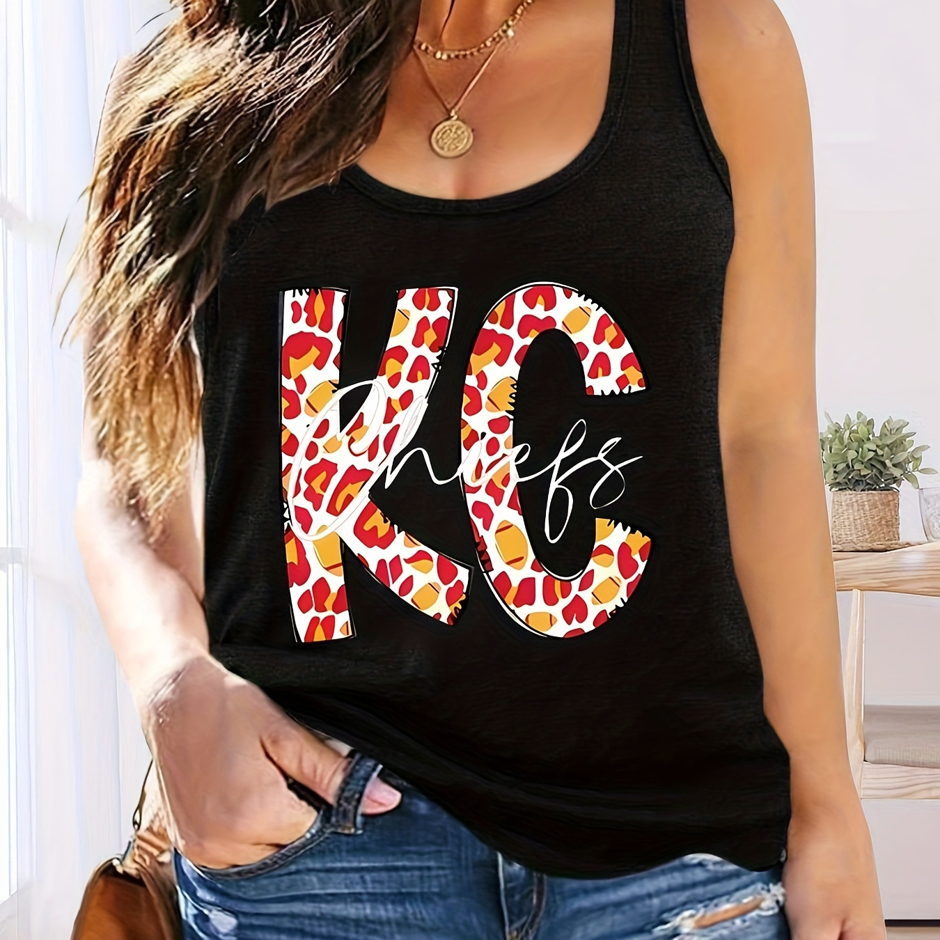 

Plus Size Leopard Letter Kc Print Tank Top, Casual Crew Neck Sleeveless Top For Summer, Women's Plus Size Clothing