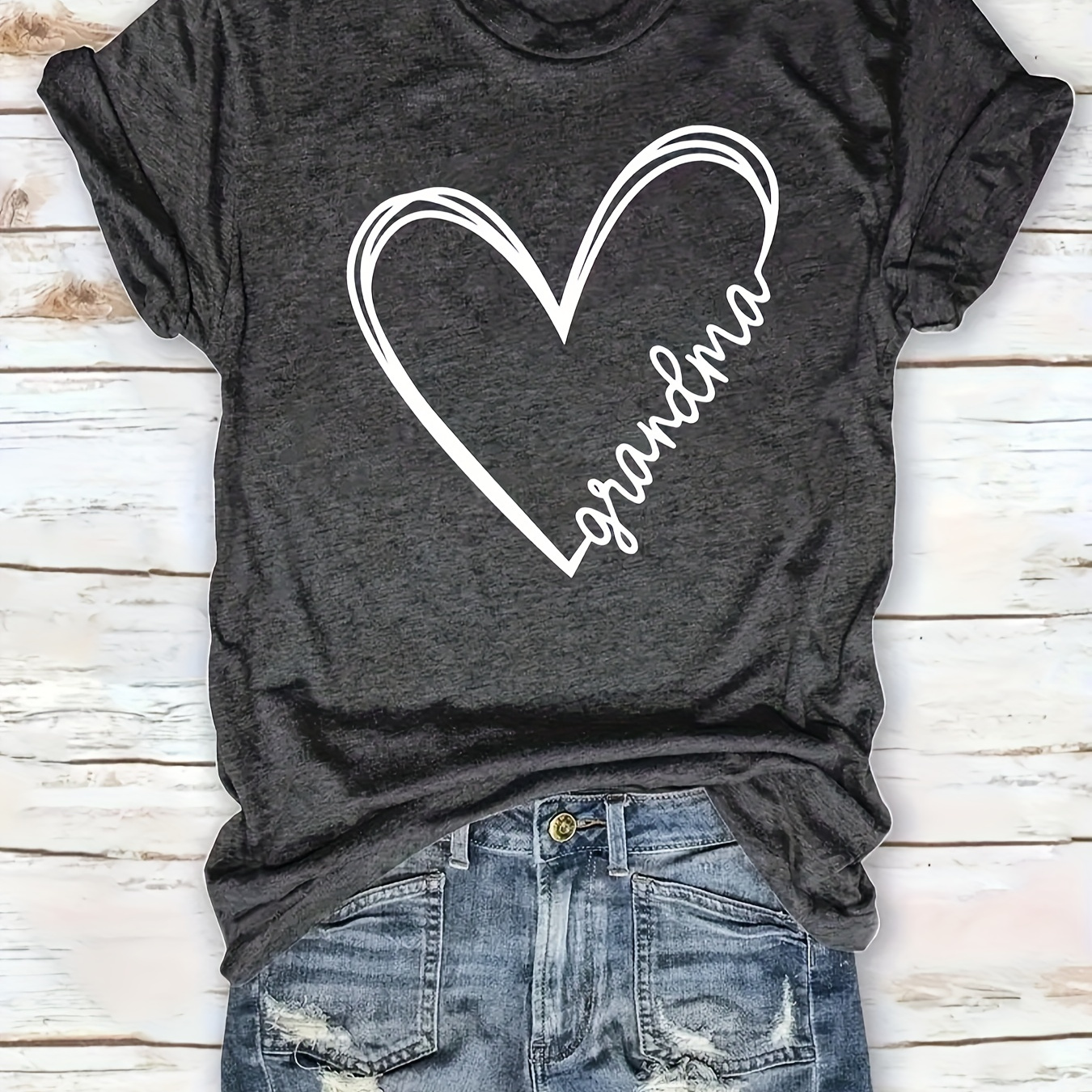 

Grandma Heart" Women's Chic Letter Print T-shirt - Comfy, Casual Short Sleeve Crew Neck In Dark Gray With White , Polyester , Casual Attire & Stylish Layering