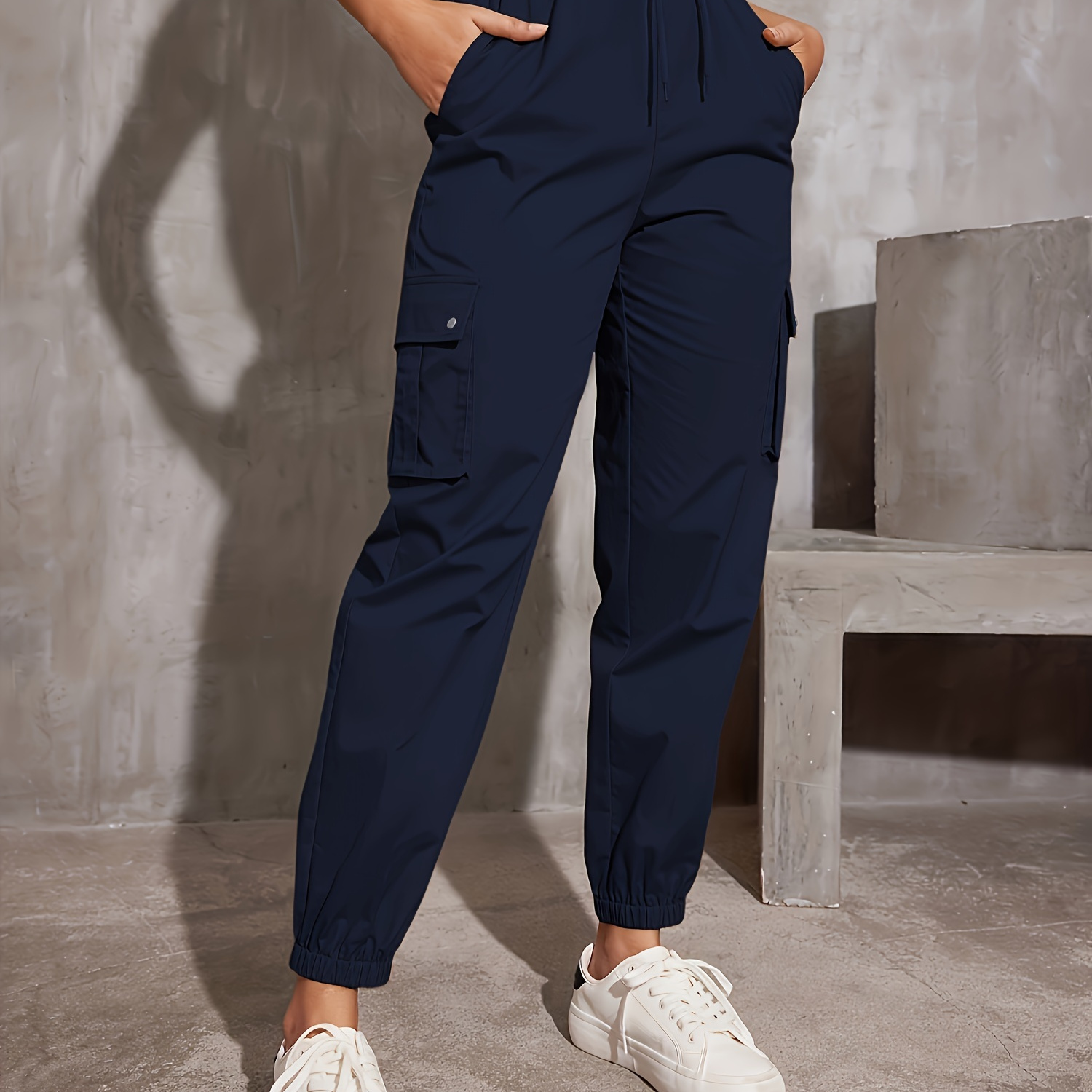 

Pantalon cargo fuselé à poches inclinées, pantalon décontracté de couleur unie à taille haute pour et l'été, vêtements pour femmes