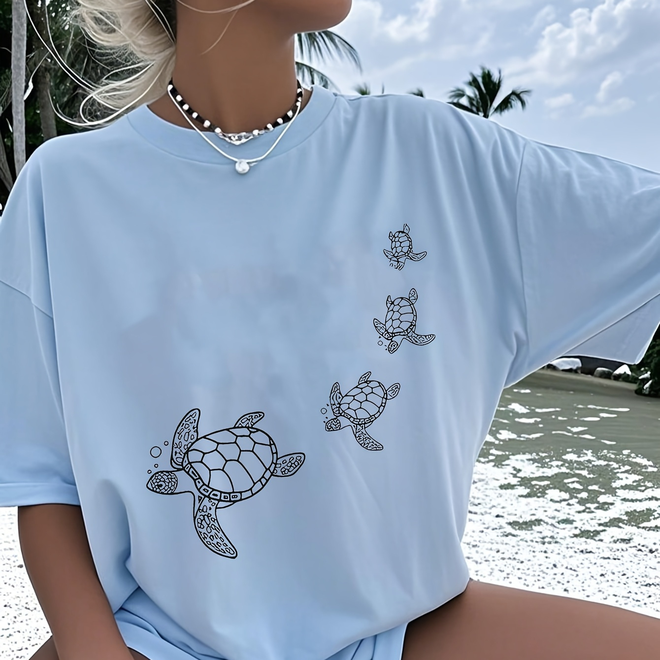 1pc Girls' Casual Short Sleeve T-Shirt with Artistic Turtle Print, Round Neck Summer Top for Teens & Youth, Machine Washable White Graphic Tee to Inspire Creativity & Self-Expression, Casual Attire, Relaxed Fit Shirt, Comfortable Knit