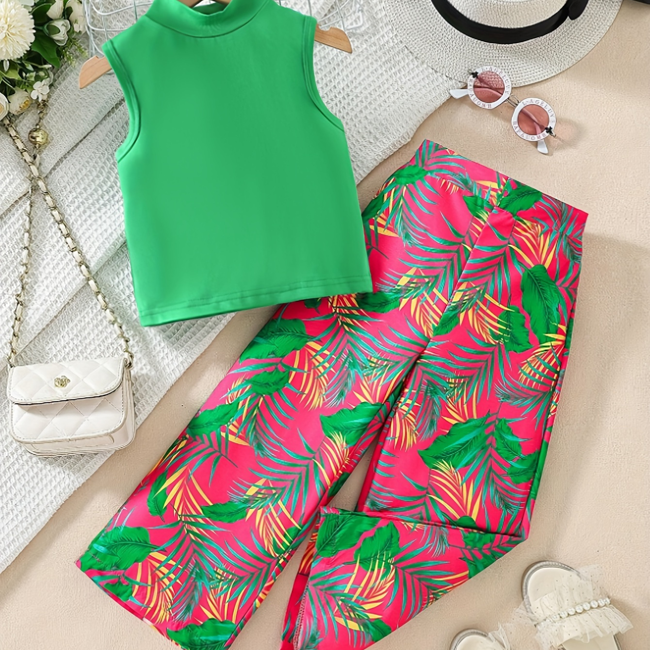 

2- Set, Tank Top + Plants Trousers - / Summer Clothes, Outfit,