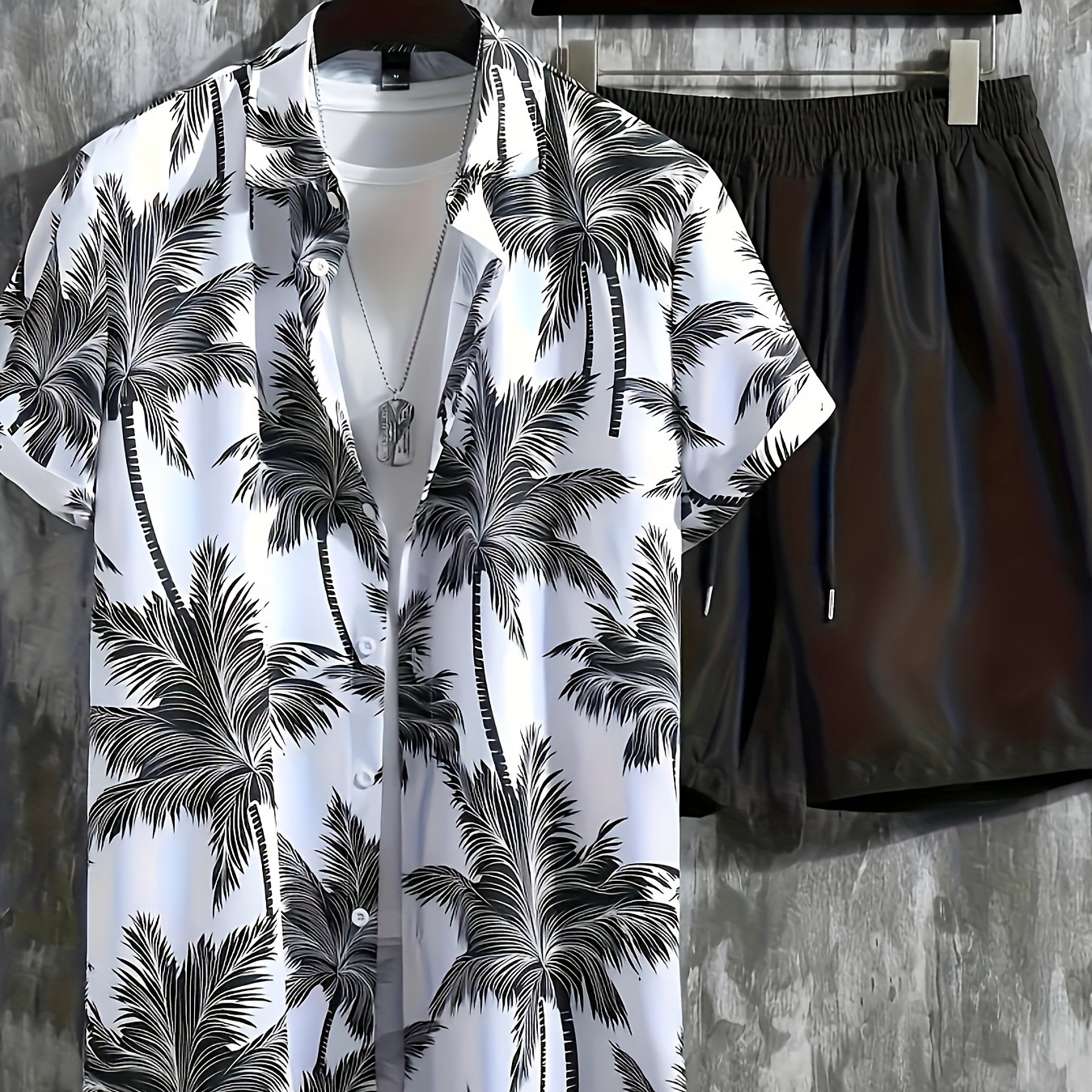 

Leaf Print 2pcs Men's Summer Fashionable And Simple Short Sleeve Button Casual Lapel Simple Shirt And Shorts, Trendy And , Suitable For Dates, Beach Holiday