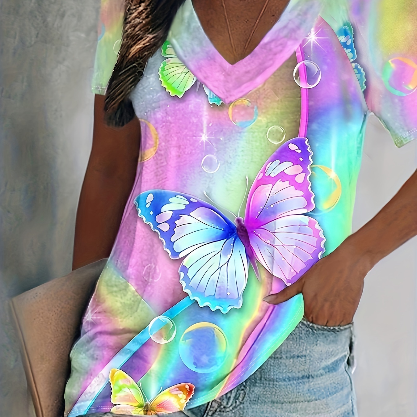 

Plus Size Casual T-shirt, Women's Plus Colorful Butterfly Print Short Sleeve V Neck Medium Stretch Top