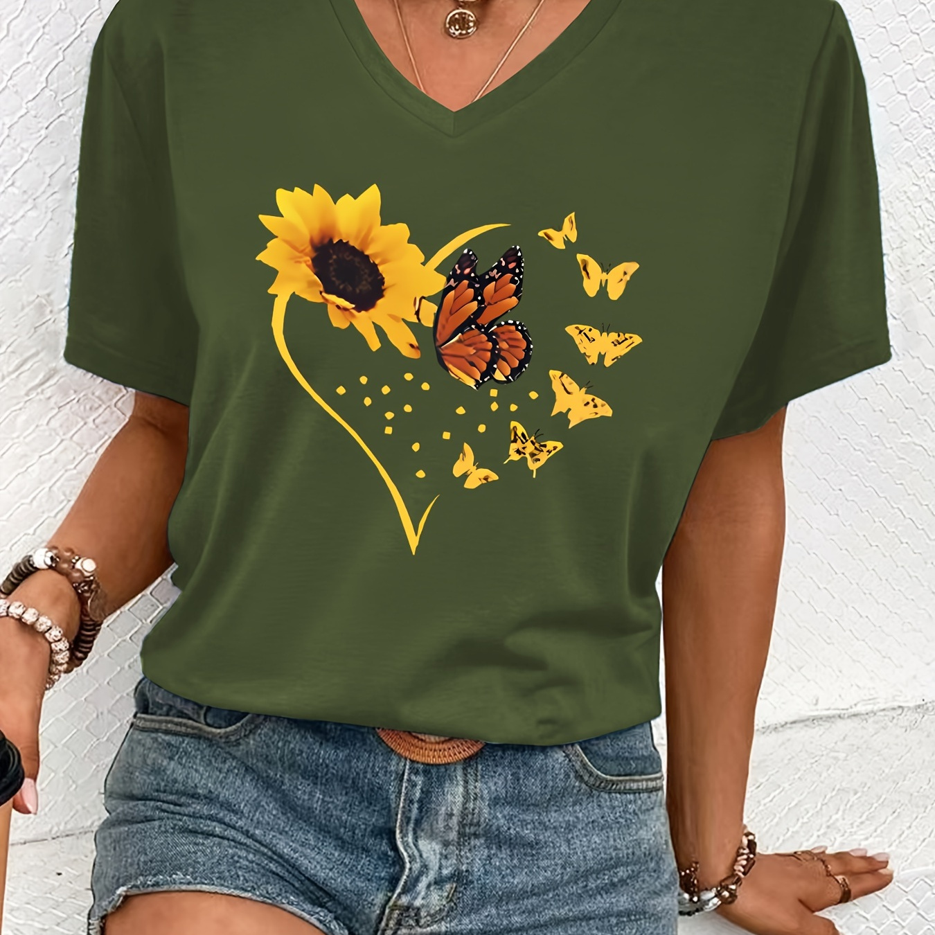 

Sunflower & Butterfly Print Casual T-shirt, Short Sleeves V Neck Stretchy Fashion Sports Tee, Women's Tops