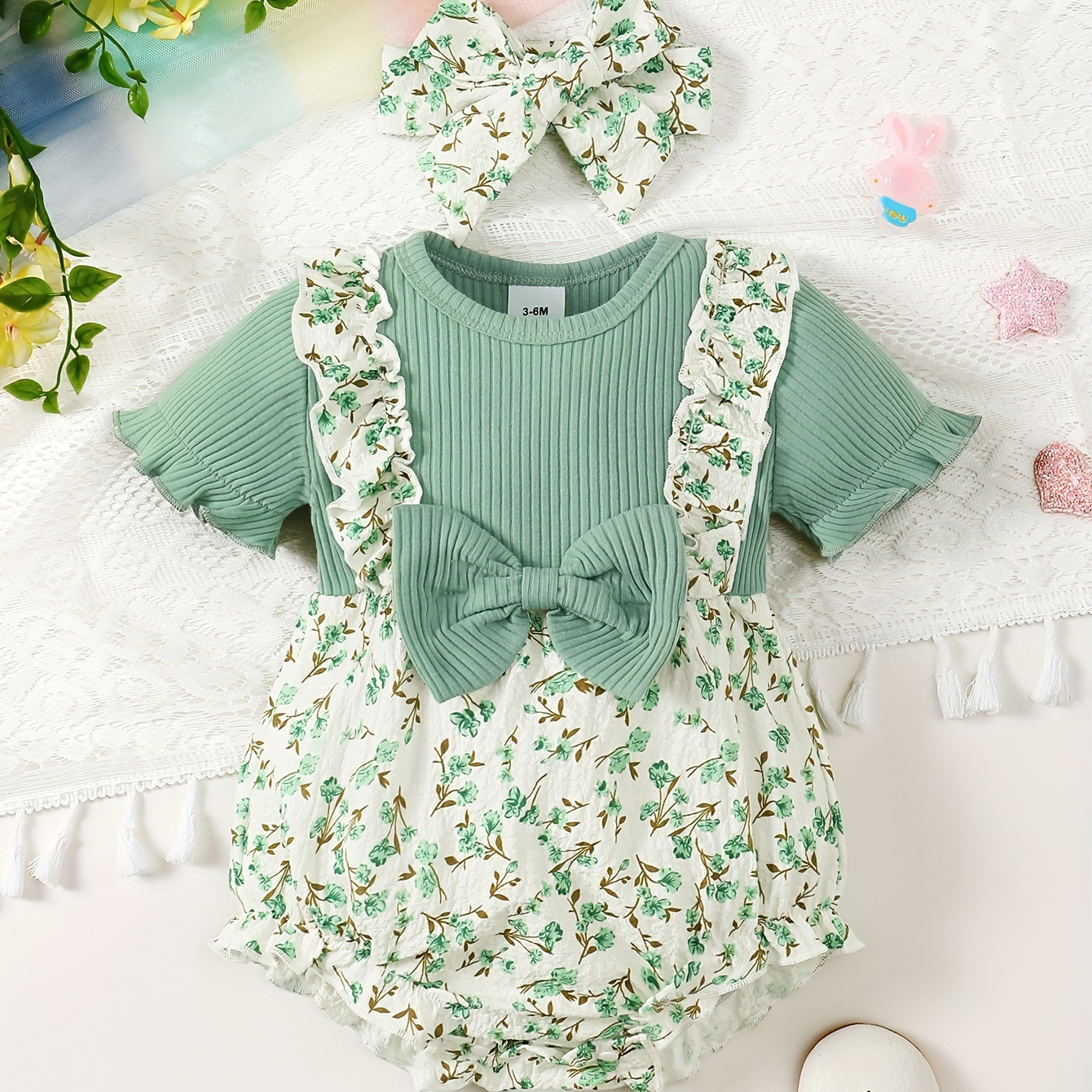 

Baby's Bowknot Decor Faux Two-piece Triangle Bodysuit, Casual Floral Pattern Short Sleeve Romper, Toddler & Infant Girl's Onesie For Summer, As Gift