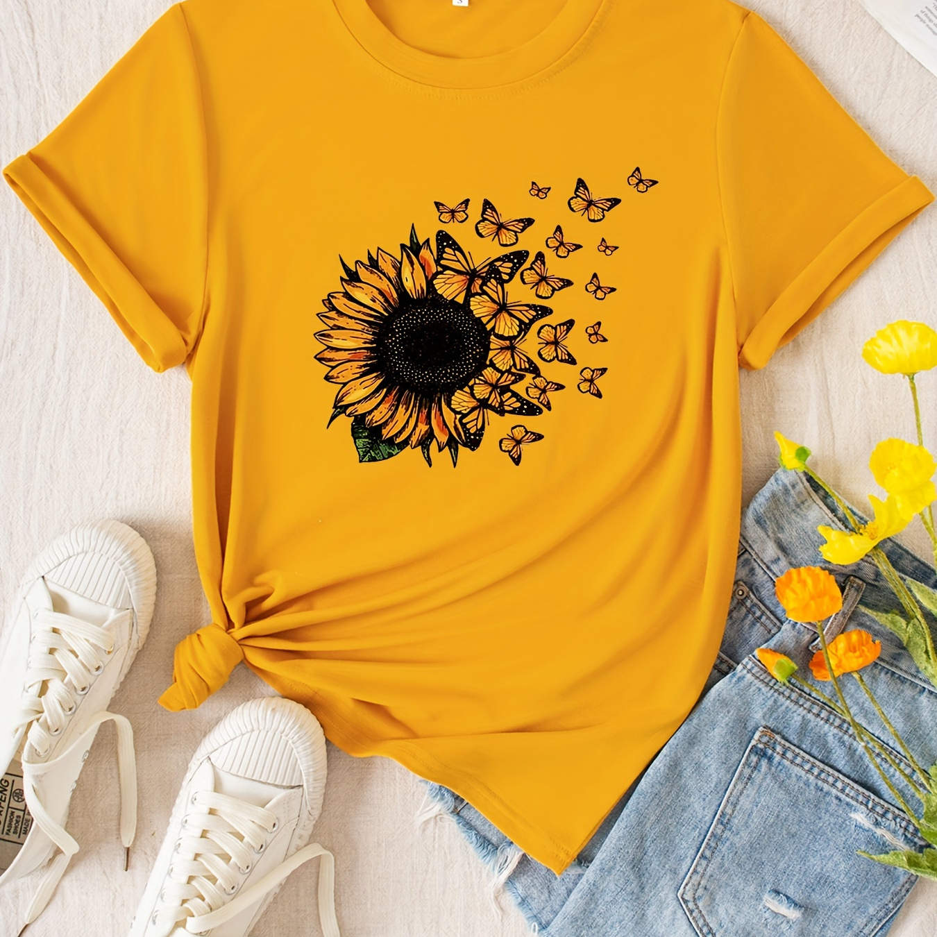 

Sunflower Print Crew Neck T-shirt, Short Sleeve Casual Top For Summer & Spring, Women's Clothing