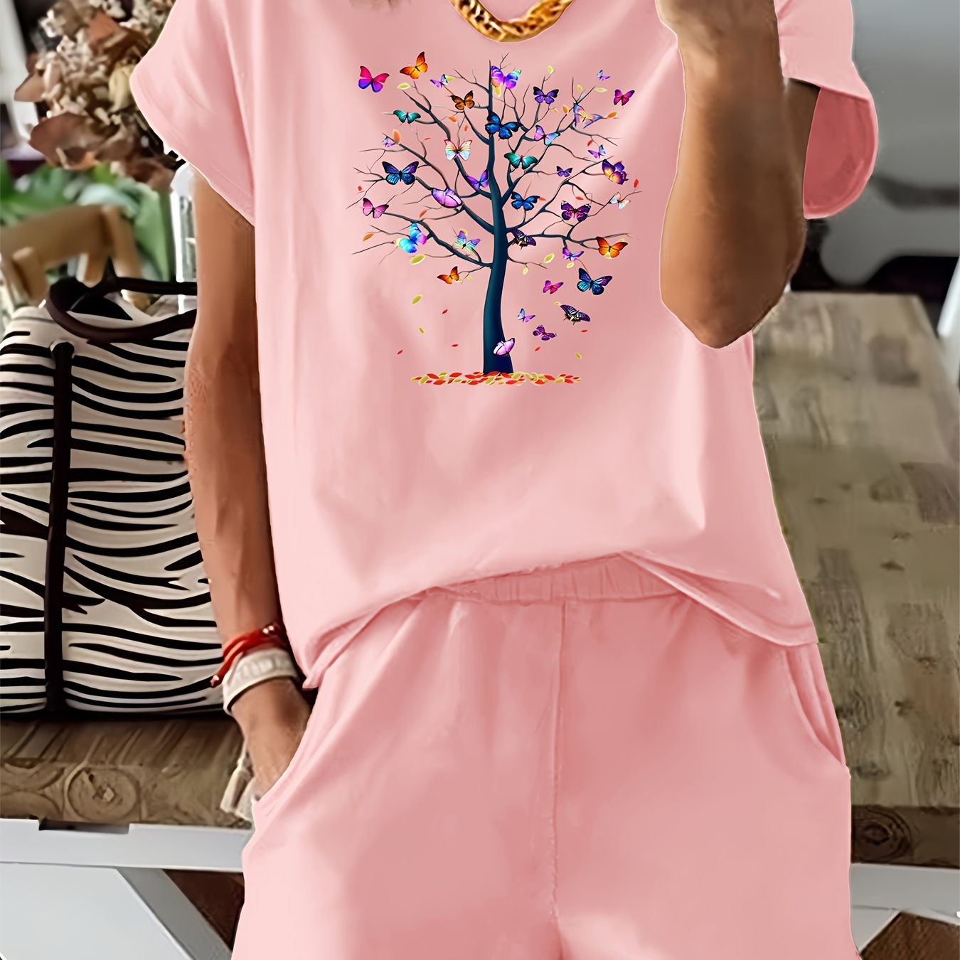 

Butterfly Tree Print Casual 2 Piece Set, Crew Neck Short Sleeve T-shirt & Elastic Waist Slant Pocket Shorts Outfits, Women's Clothing