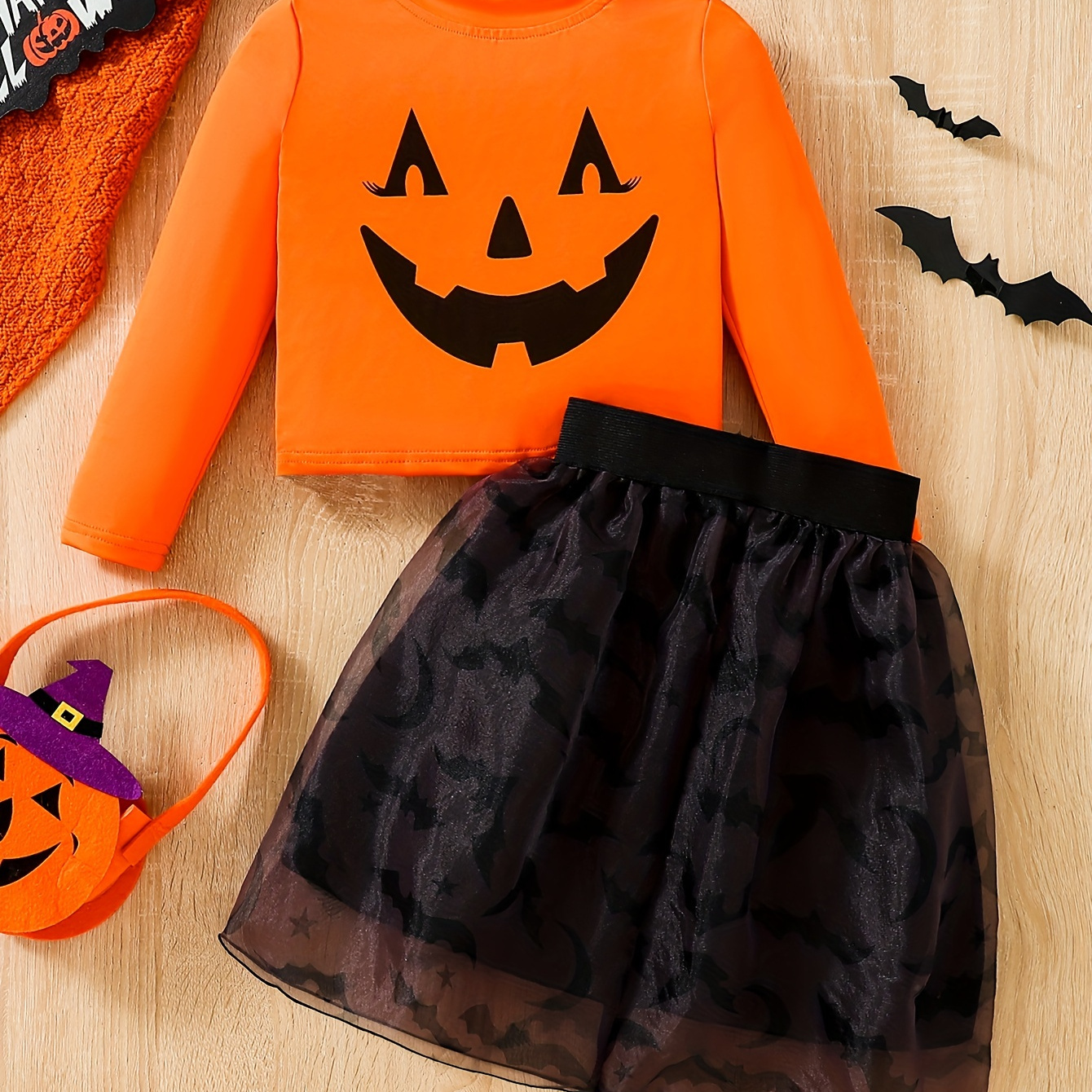 

Girls 2pcs Smiling Pumpkin Print Top & Bat Graphic Mesh Skirt Set, Kids Clothes For Gift, Party,