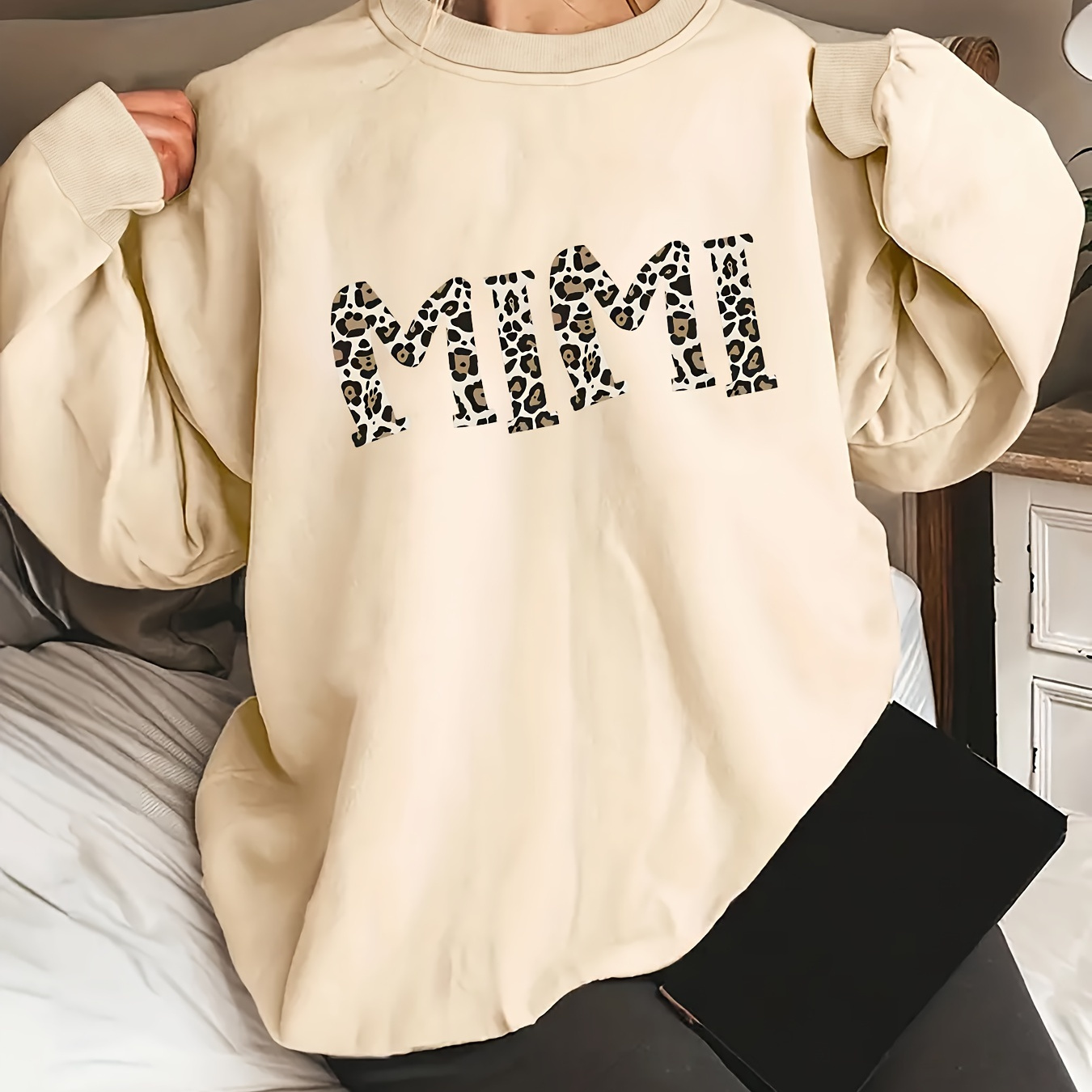 

Women' Long Sleeve Round Neck Sweatshirt With Lettering, Casual Polyester Knit Pullover, Wear