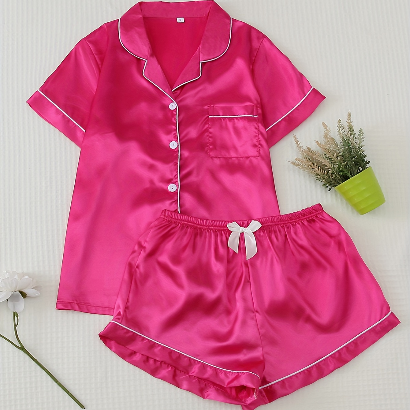 

Two-piece Set Of Plain Simple And Elegant Pajamas, Satin Pajama Set With Short Sleeves, Turned Collar Top And Shorts, Casual Women's Pajamas And Home Clothes