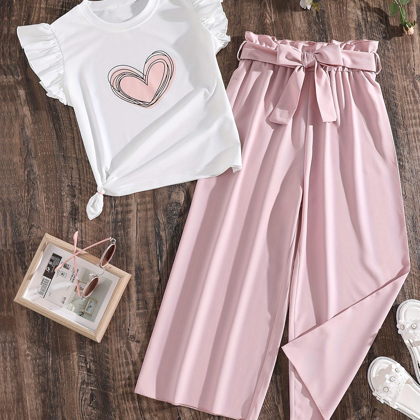 

2pcs, Heart Graphic Frill Trim Short Sleeve Crew Neck T-shirt + Solid Color Pants With Belt Set For Girls, Comfy And Trendy Summer Outfit