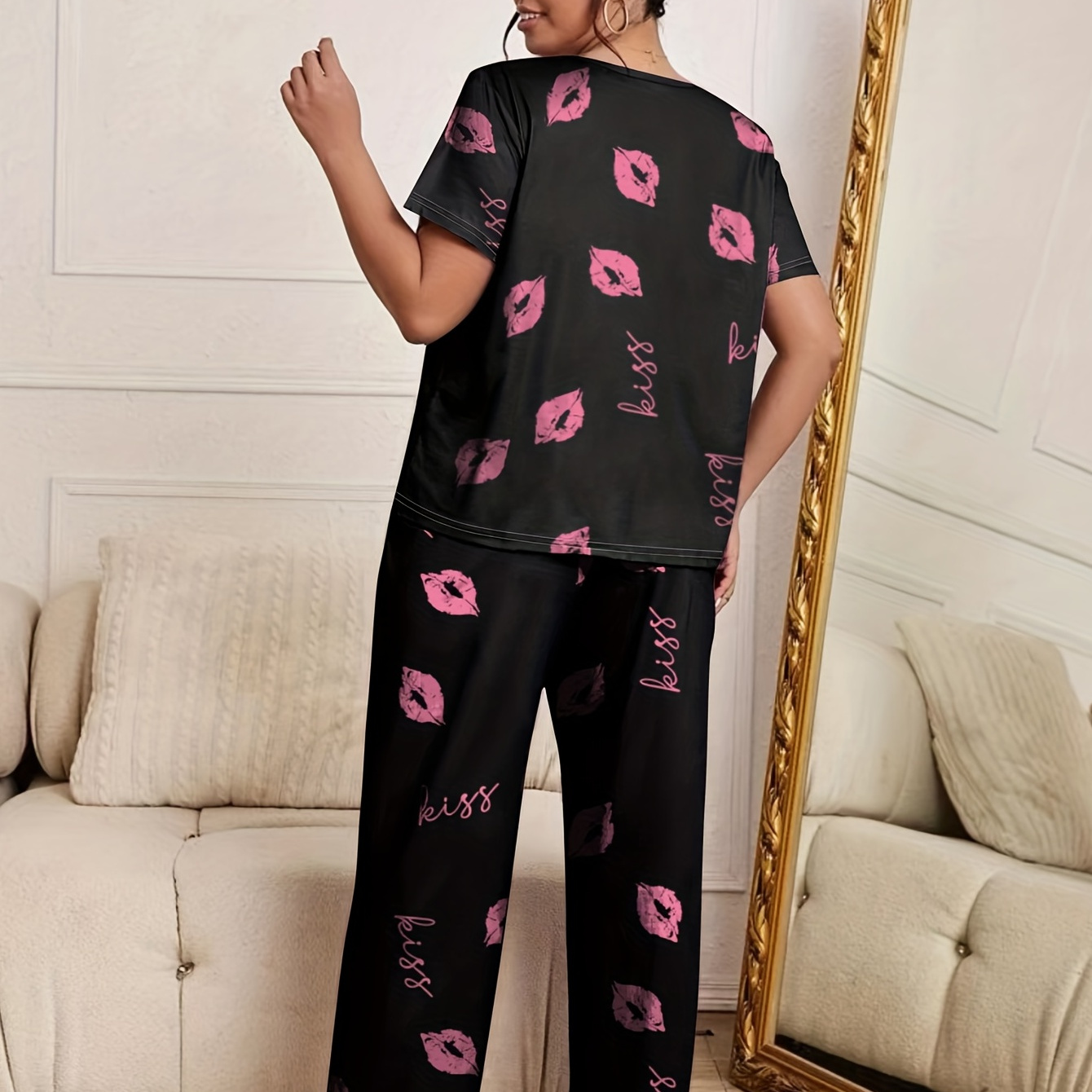 

Plus Size Casual Pajama Set, Women's Plus Kiss & Letter Print Comfort Graphic Tee & Pants Set