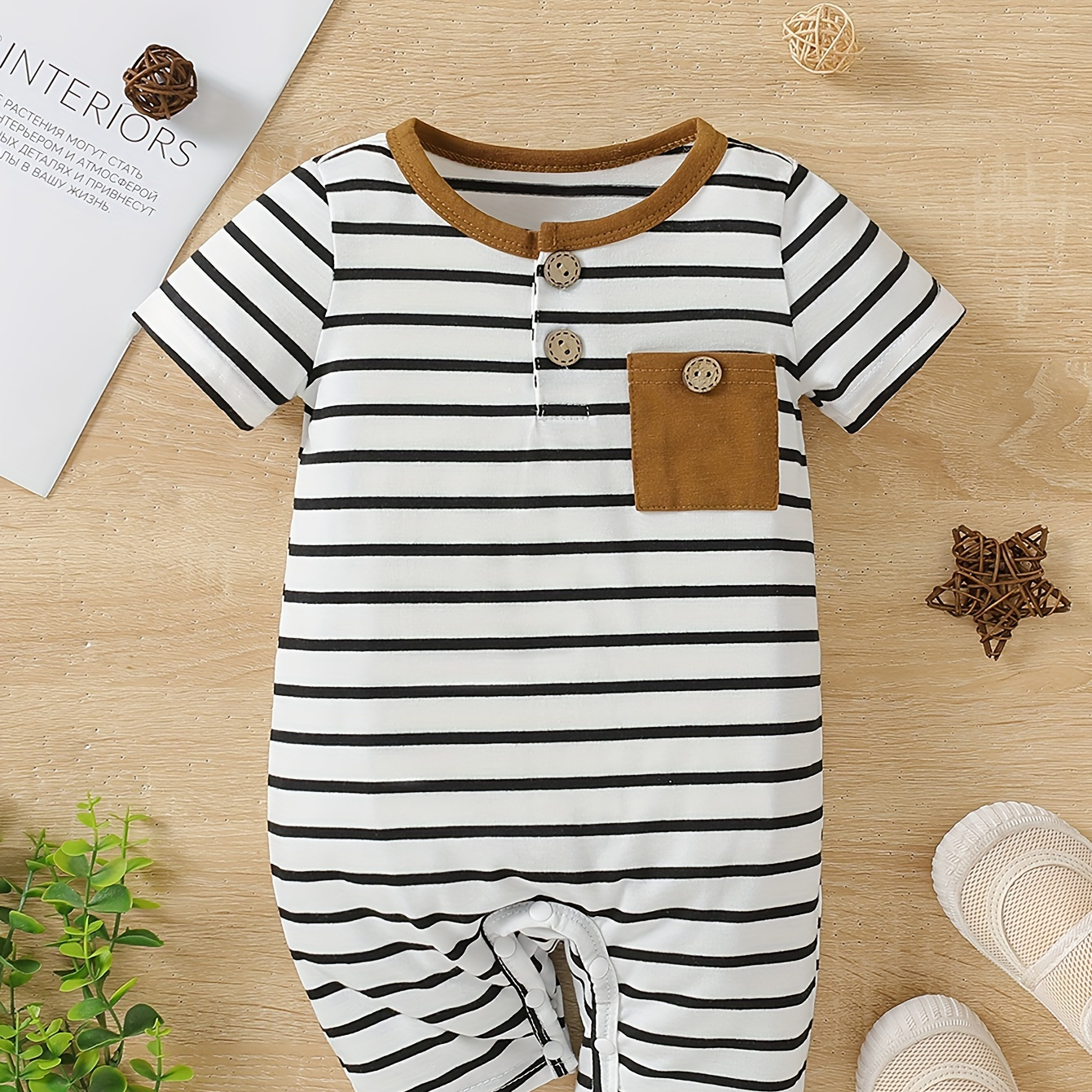

Infant Unisex Summer Short-sleeve Striped Romper With Button Detail, Casual Style Baby One-piece Outfit