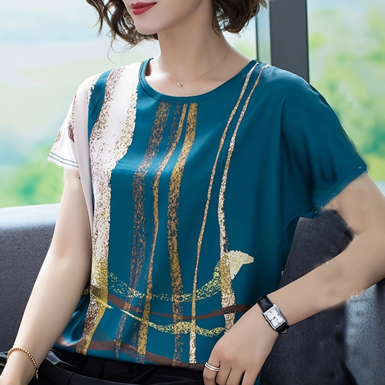 

Batwing Sleeve T-shirt, Random Print Crew Neck Casual Top For Summer & Spring, Women's Clothing