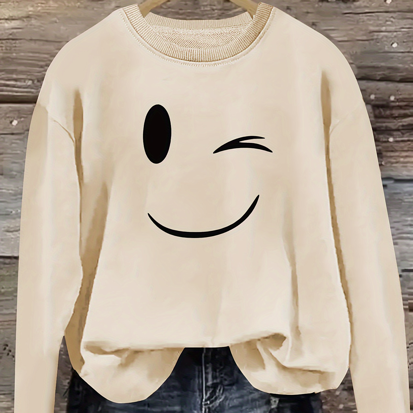 

Plus Size Smile Print Pullover Sweatshirt, Casual Crew Neck Long Sleeve Sweatshirt, Women's Plus Size Clothing