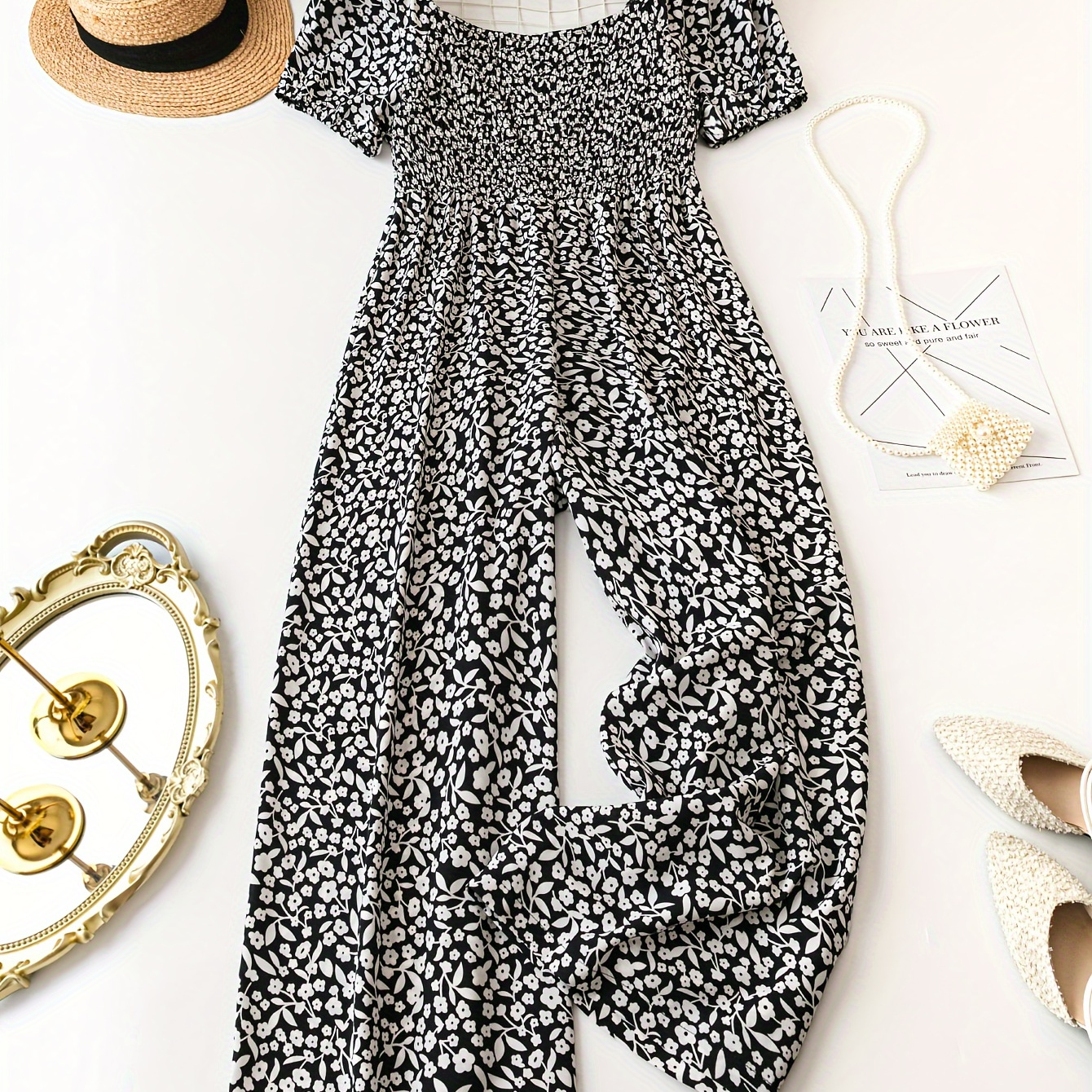 

Jumpsuit élégant pour femmes taille plus - carrée, mélange de polyester et de spandex, tissu non extensible, design imprimé aléatoire, vêtement polyvalent pour toutes les