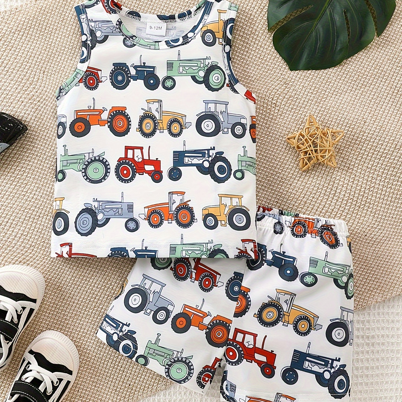 

Toddler Boys Cartoon Tractor Print Round Neck T-shirt & Shorts Casual Set, Comfortable Summer Outfit For Kids