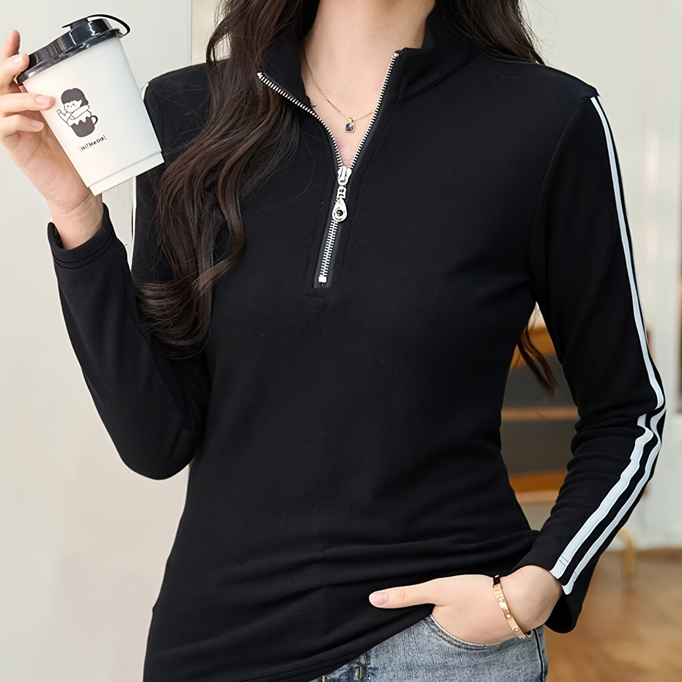 

Women' And Elegant Top