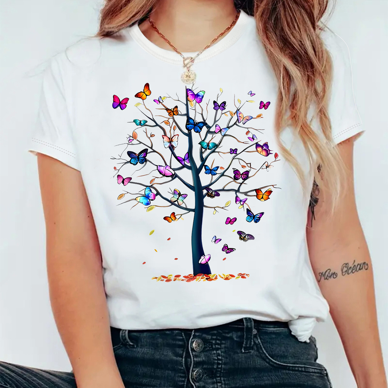 

Butterfly Tree Print T-shirt, Short Sleeve Crew Neck Casual Top For Summer & Spring, Women's Clothing