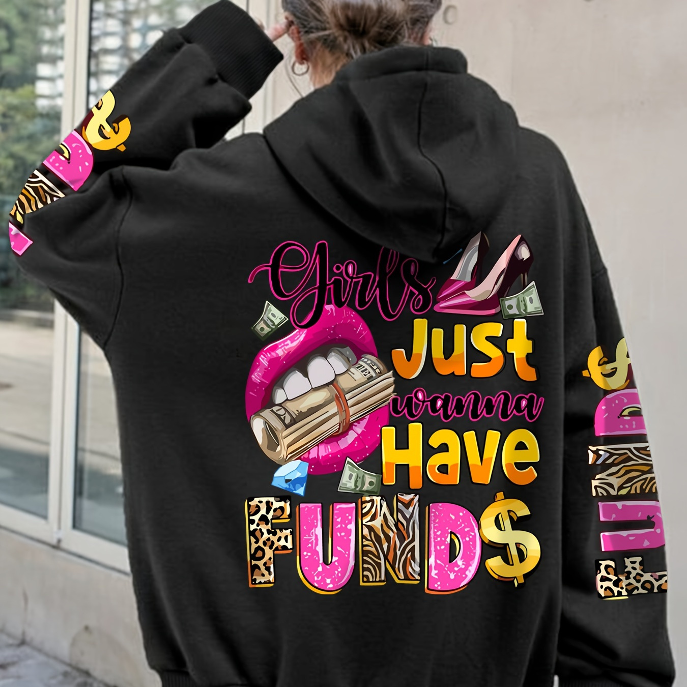 

Women's Cozy Fleece-lined Hoodie With Creative Lip & Letter Print - Casual Pullover Sweatshirt With Kangaroo Pocket, Machine Washable