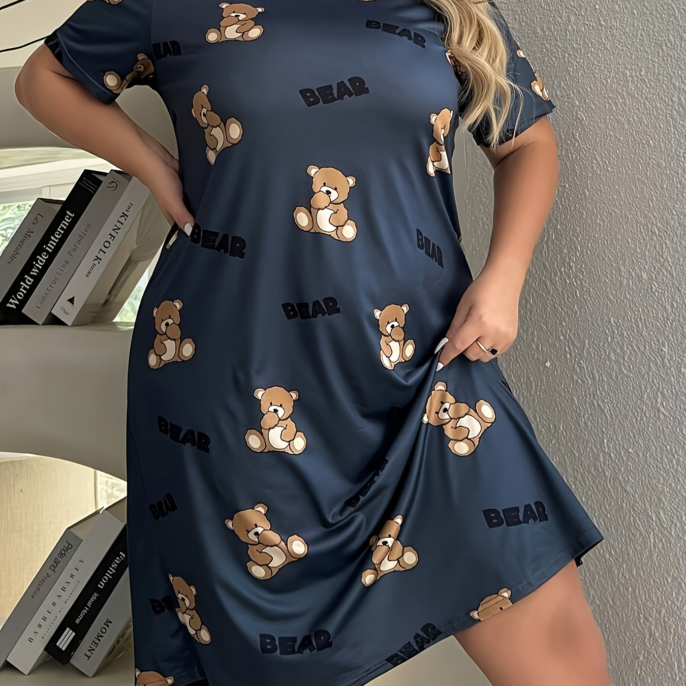 

Women's Plus Casual Sleep Dress, Plus Size Cartoon Bear & Letter Print Short Sleeve Round Neck Nightdress