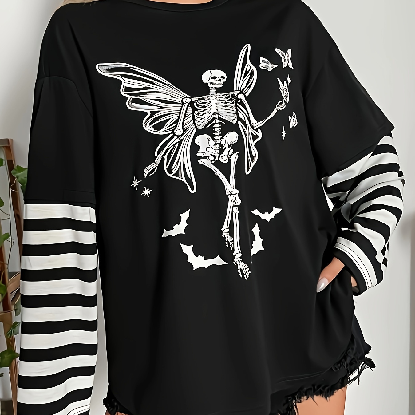 

Skeleton & Striped Print Crew Neck T-shirt, Versatile Long Sleeve Top For Spring & Fall, Women's Clothing