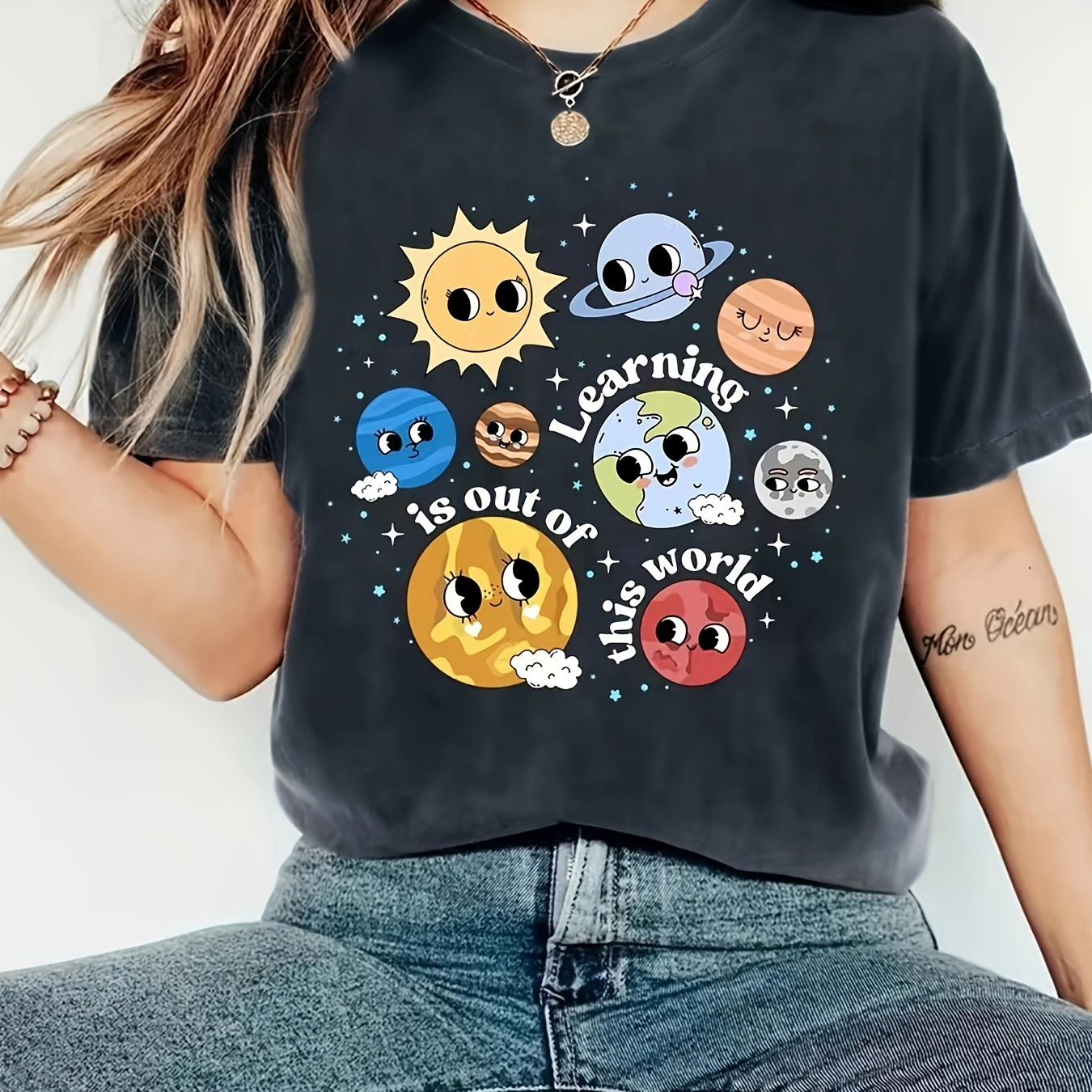 

Planet Print Crew Neck T-shirt, Short Sleeve Casual Top For Spring & Summer, Women's Clothing