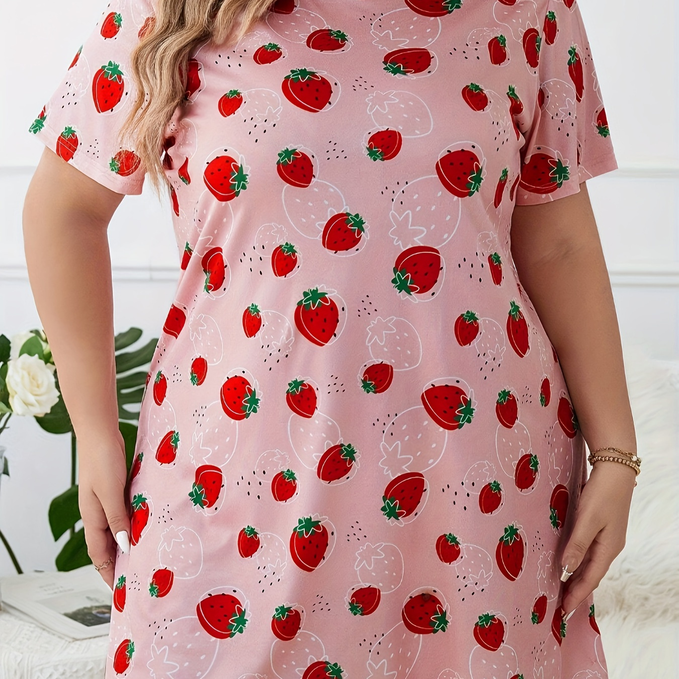

Women's Plus Cute Nightdress, Plus Size Strawberry Print Short Sleeve Round Neck Sleep Dress