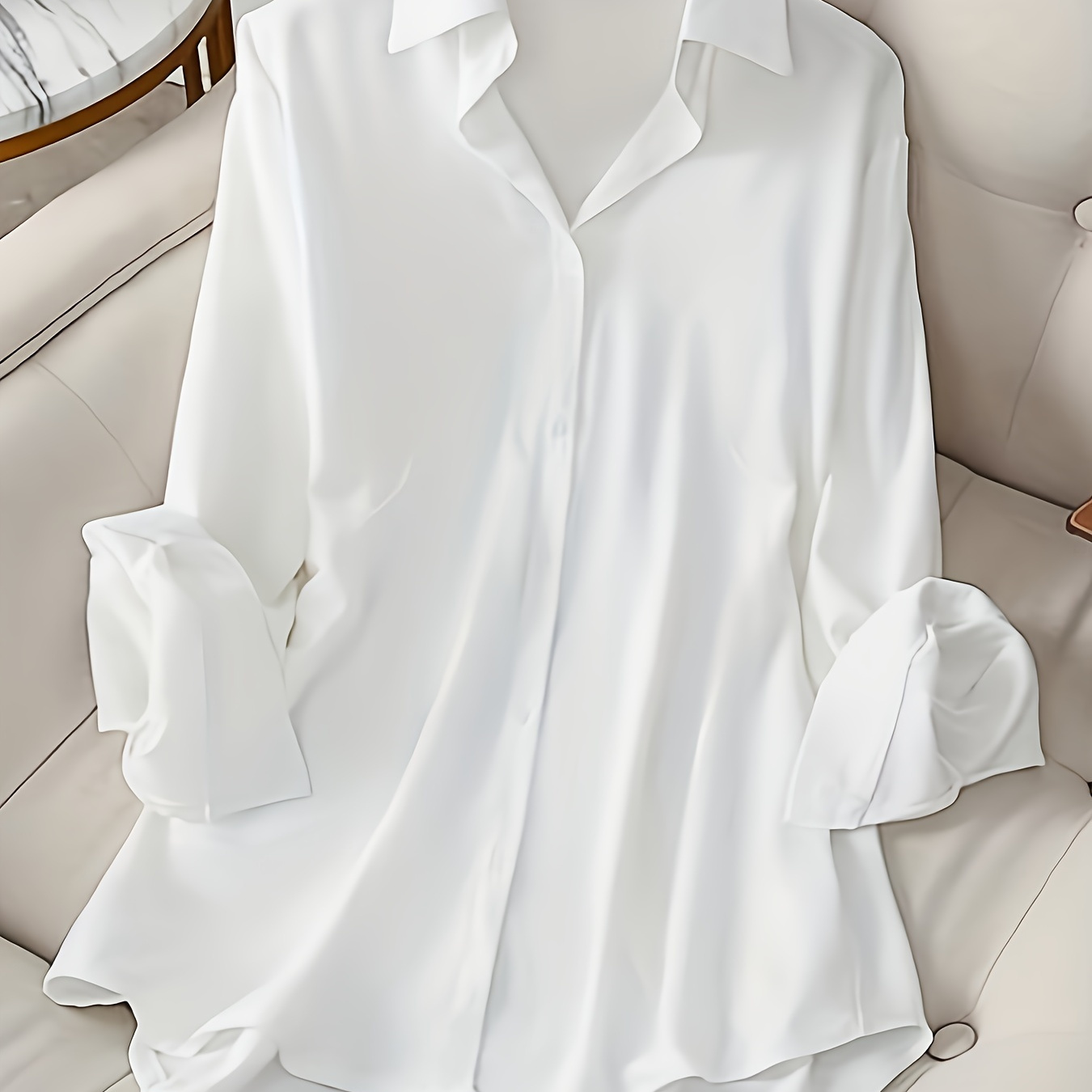 

Chemise longue unie grande taille, chemise décontractée polyvalente à manches longues et boutons sur le devant, vêtements grande taille pour femmes.