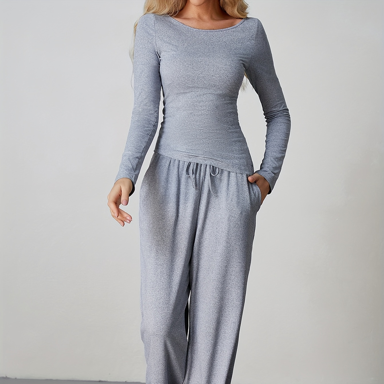 

Casual Long-sleeve T-shirt And Wide-leg Pants Set For Women, Suitable For And Outdoor Use In Autumn And Winter.