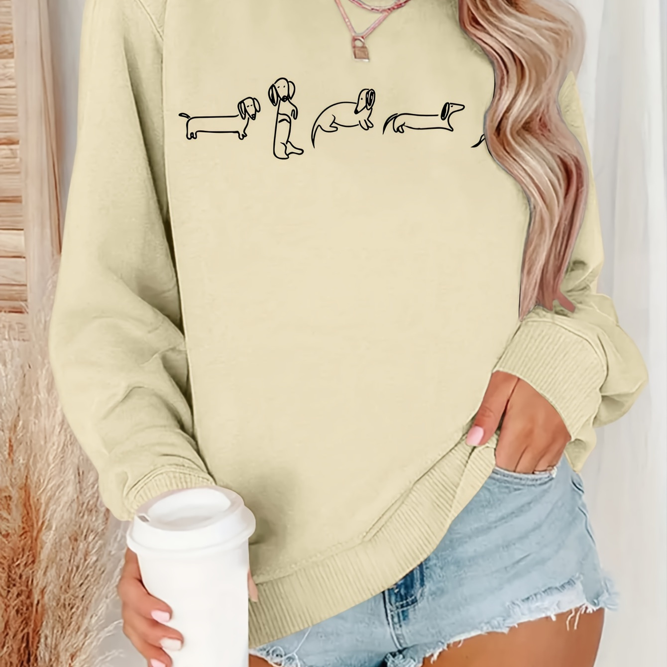 

Women's Dachshund Graphic Sweatshirt, Crew Neck Casual Pullover, Polyester Knit, Solid Color, Autumn/,
